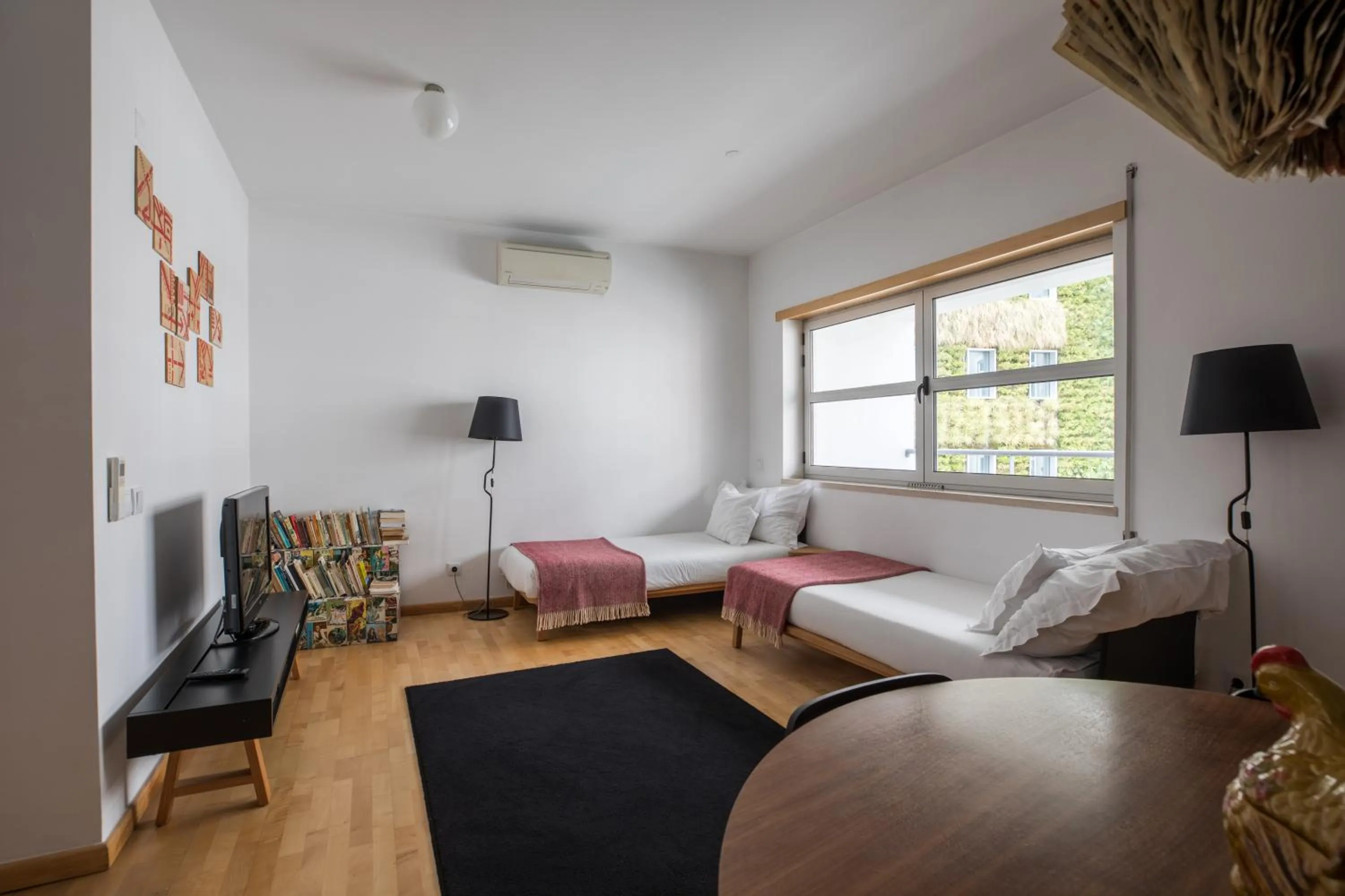 Living room in The Lisbonaire Apartments
