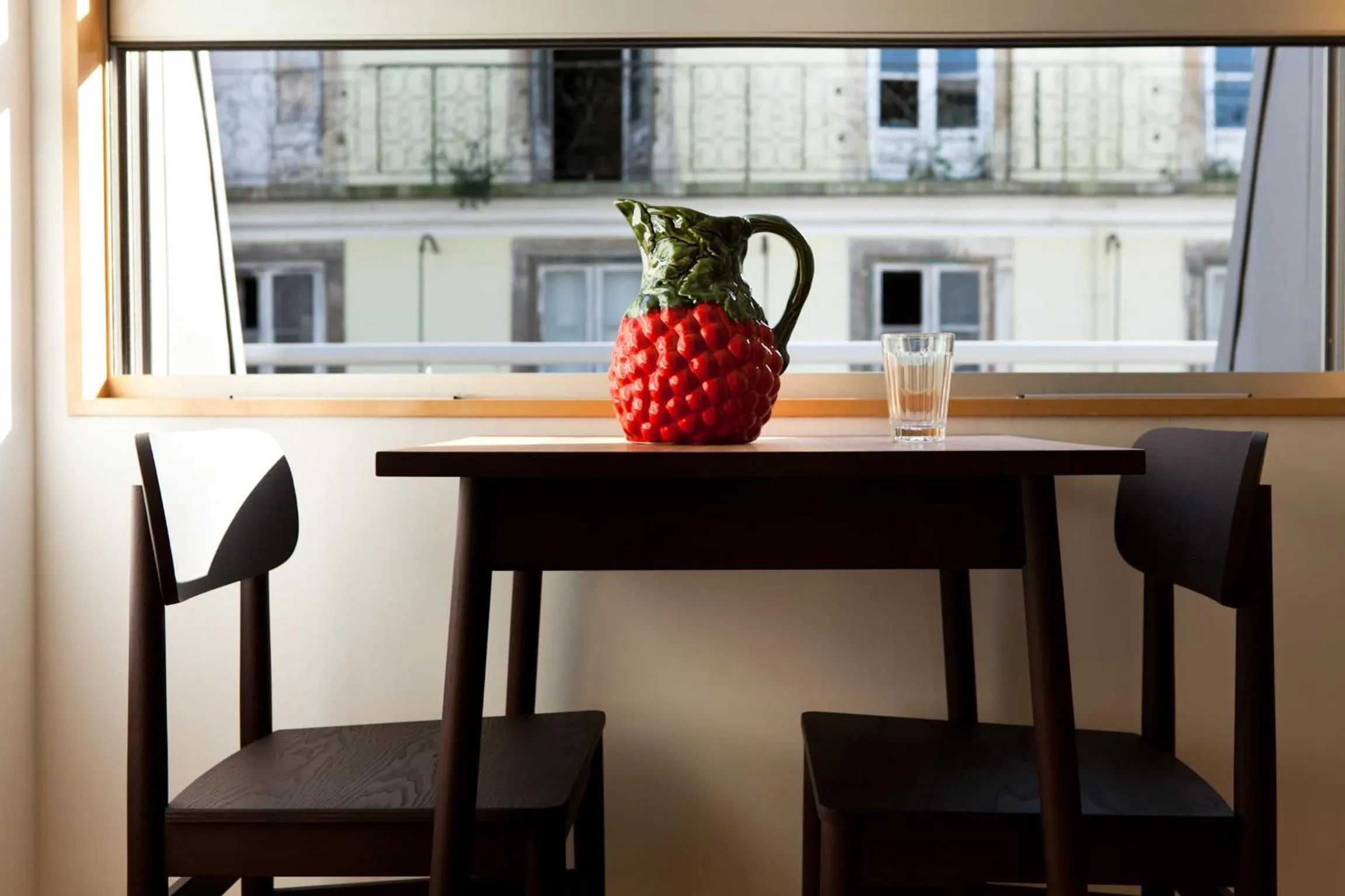 Dining area in The Lisbonaire Apartments