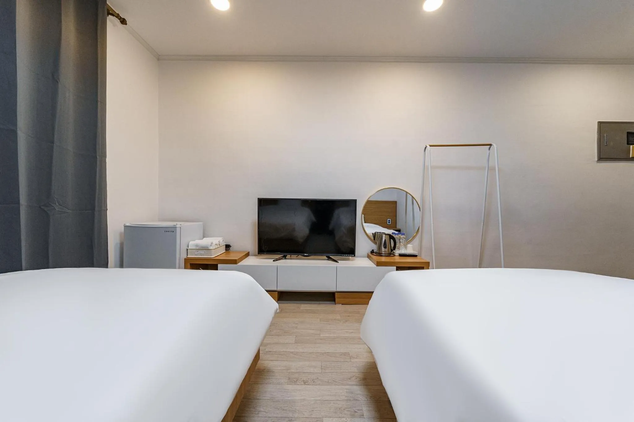 TV and multimedia, Bed in Seorak HOT Spring Mammoth Resotel