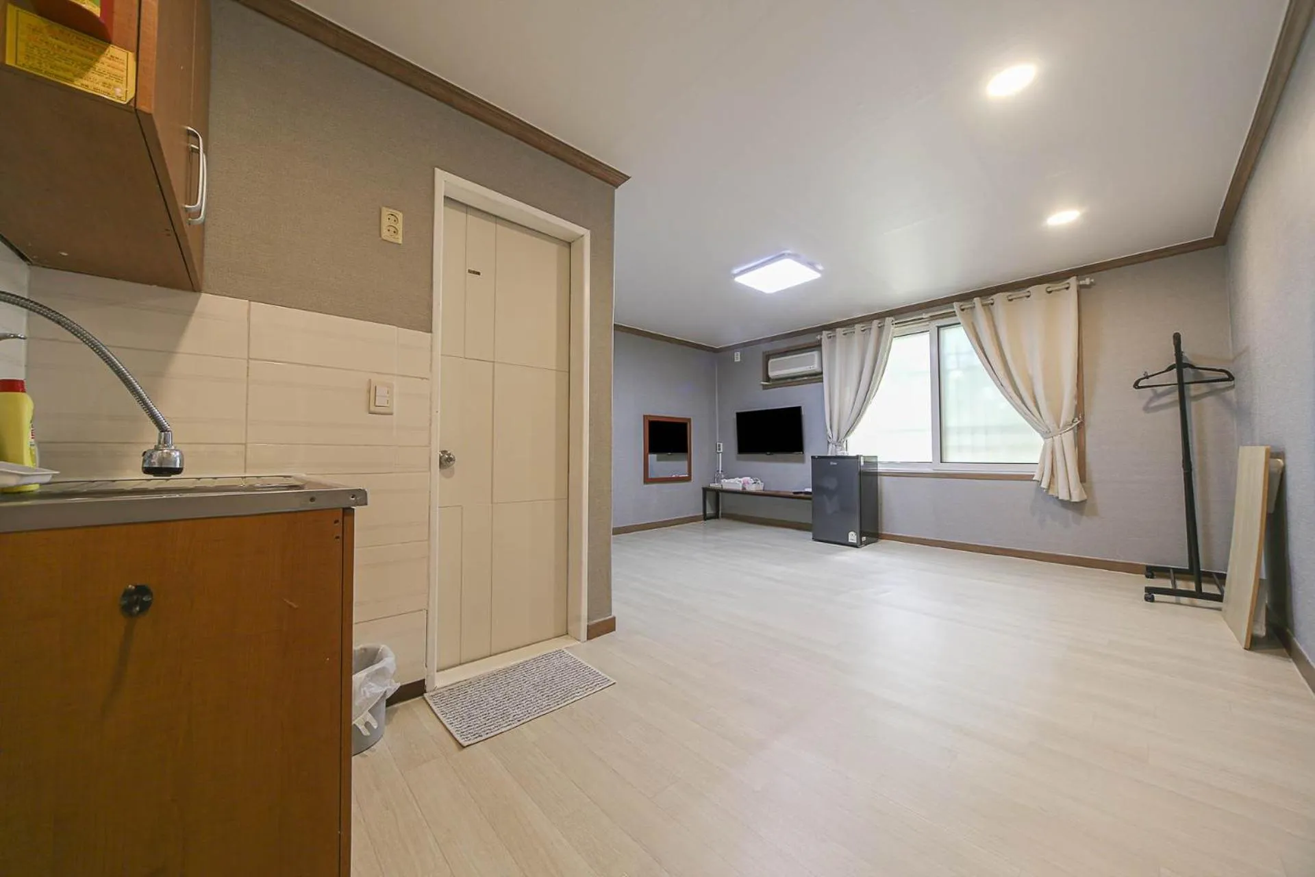 Decorative detail in Seorak HOT Spring Mammoth Resotel