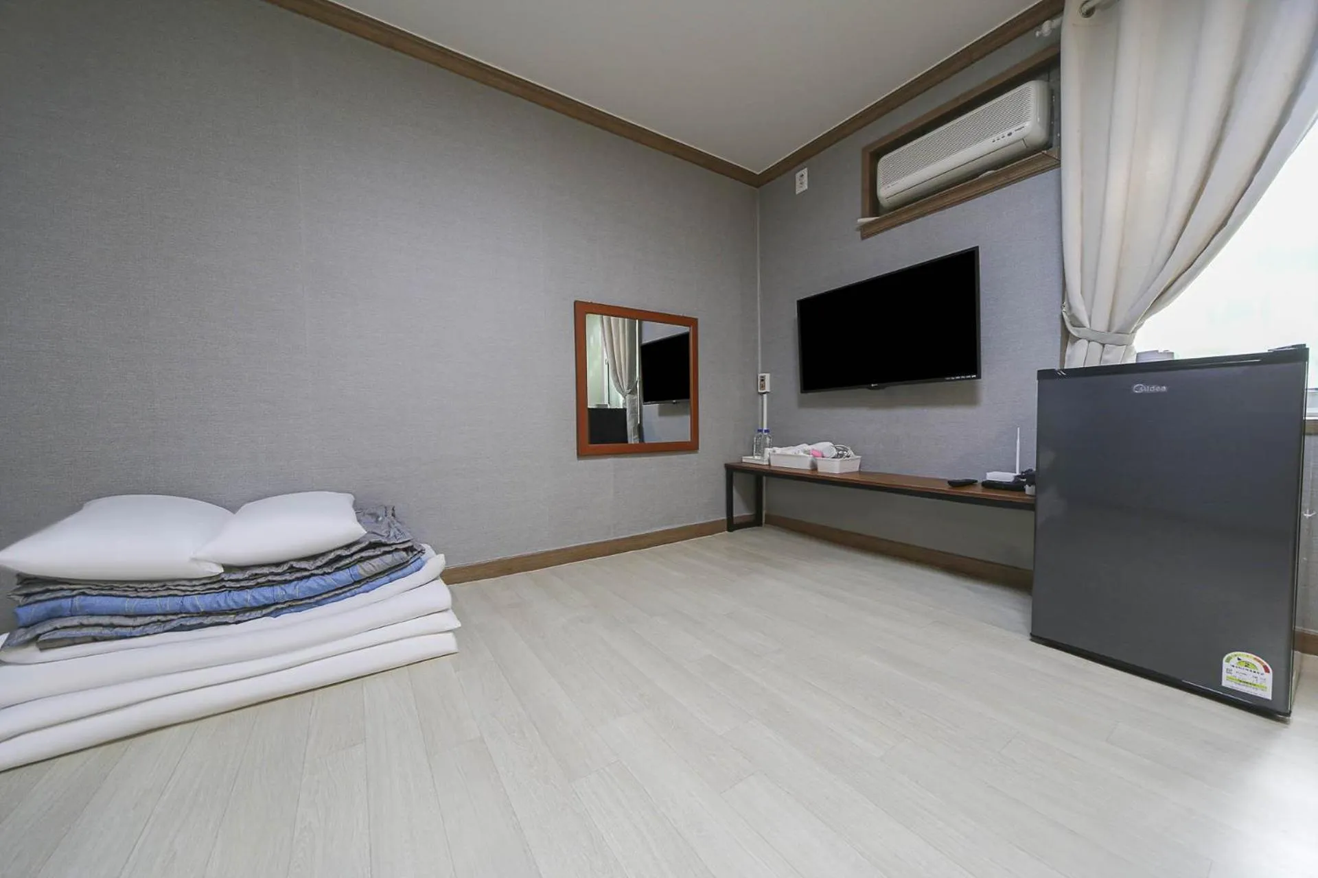 Decorative detail in Seorak HOT Spring Mammoth Resotel