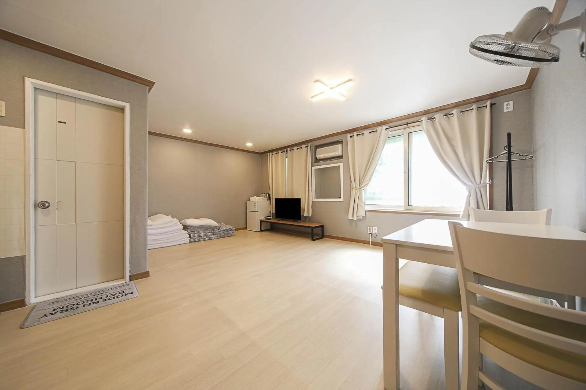 Bedroom, Bed in Seorak HOT Spring Mammoth Resotel