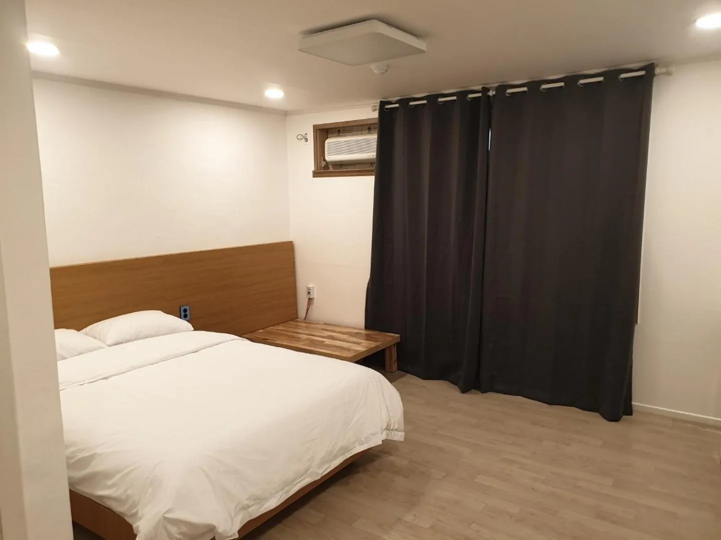 Bedroom, Bed in Seorak HOT Spring Mammoth Resotel