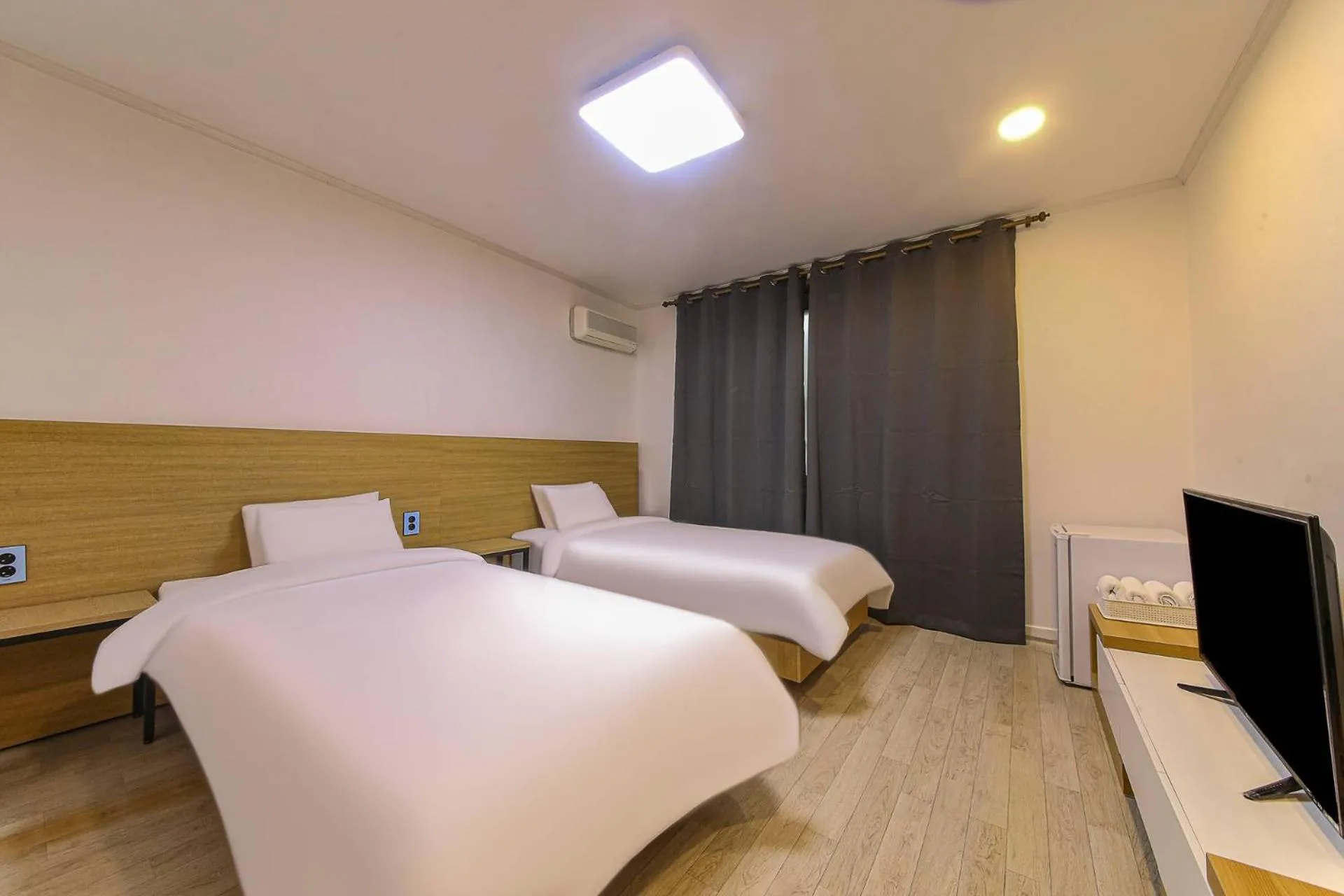 Bed in Seorak HOT Spring Mammoth Resotel