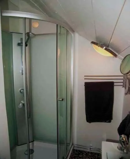 Shower in Johanssons Gårdshotell i Roslagen