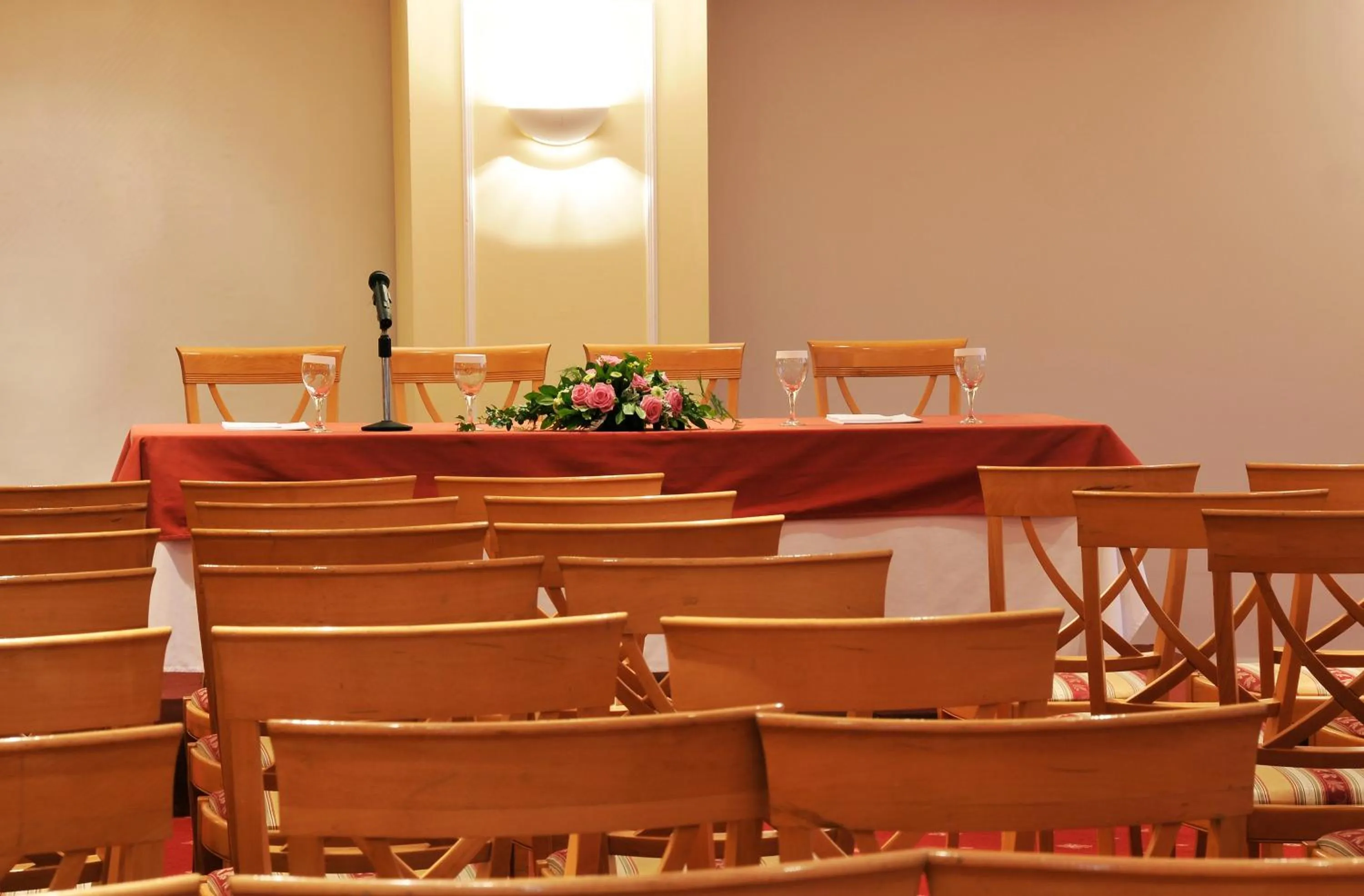Business facilities in Paliria Hotel