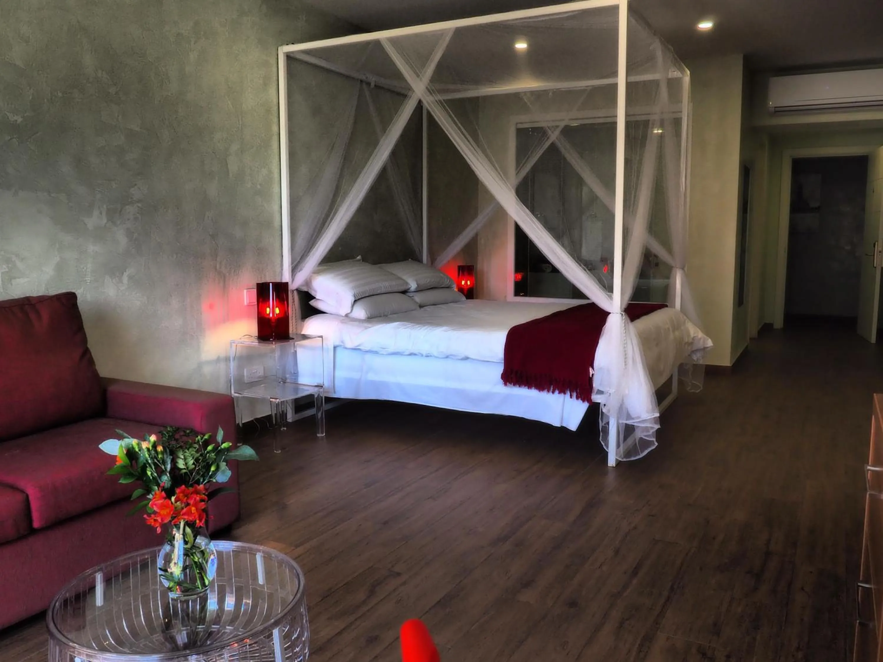 Bed in Adelphi Boutique Hotel