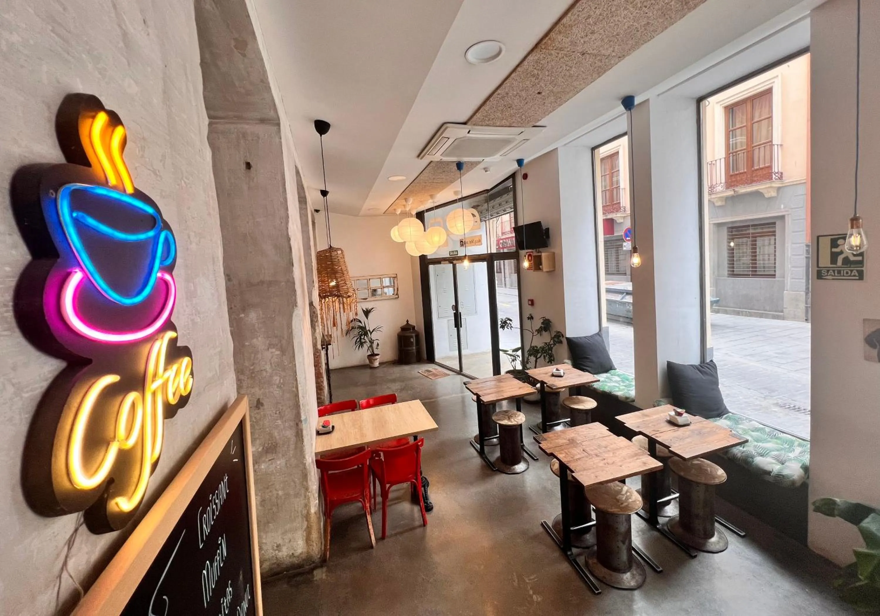 Restaurant/places to eat in ECO Hostel