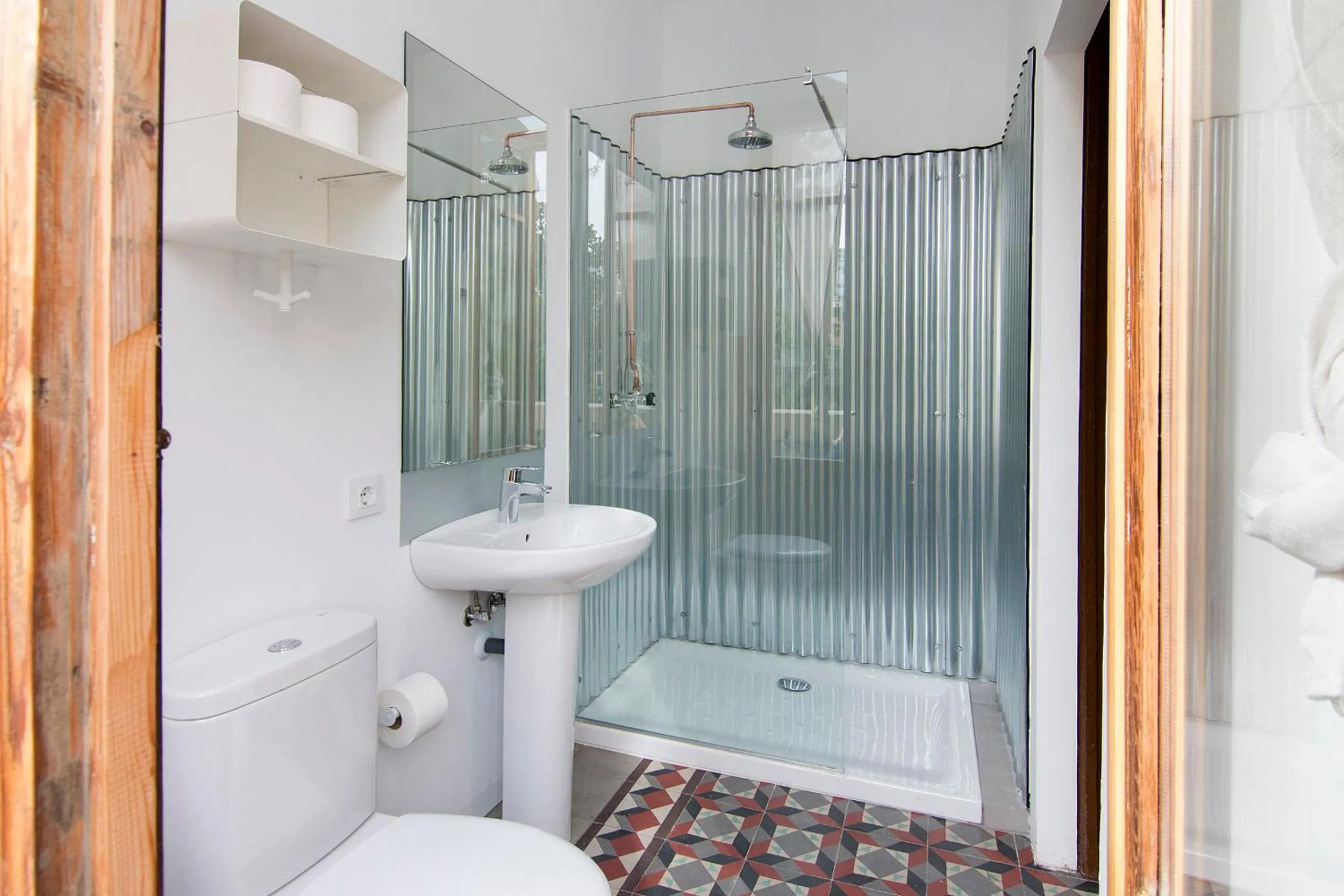 Shower in ECO Hostel