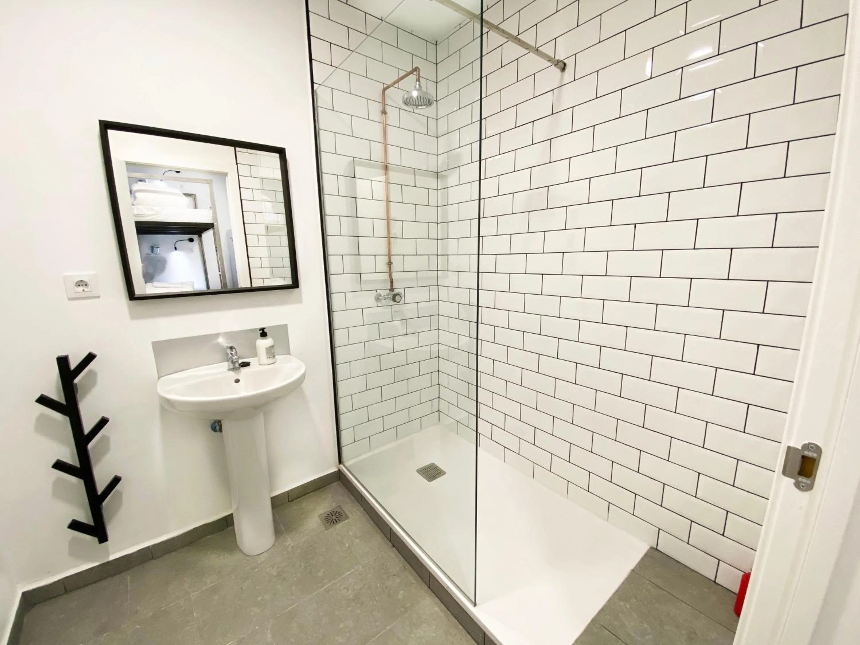 Shower in ECO Hostel