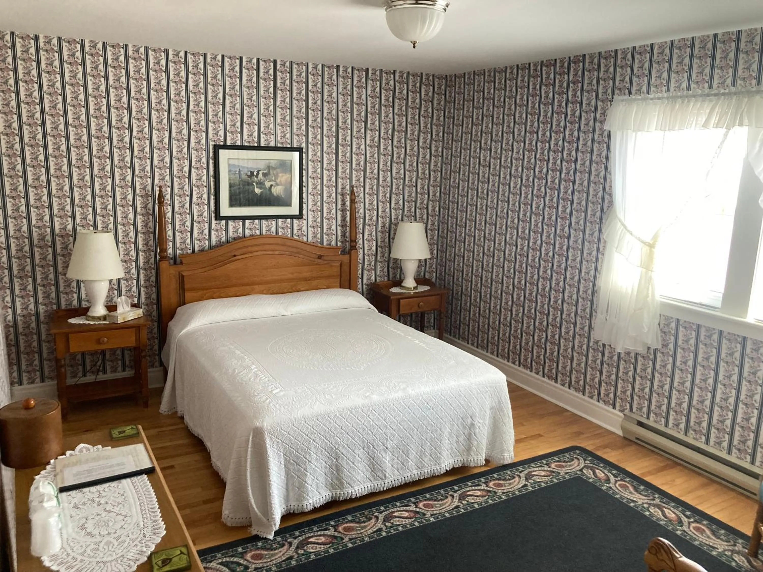 Shaw's Hotel & Cottages