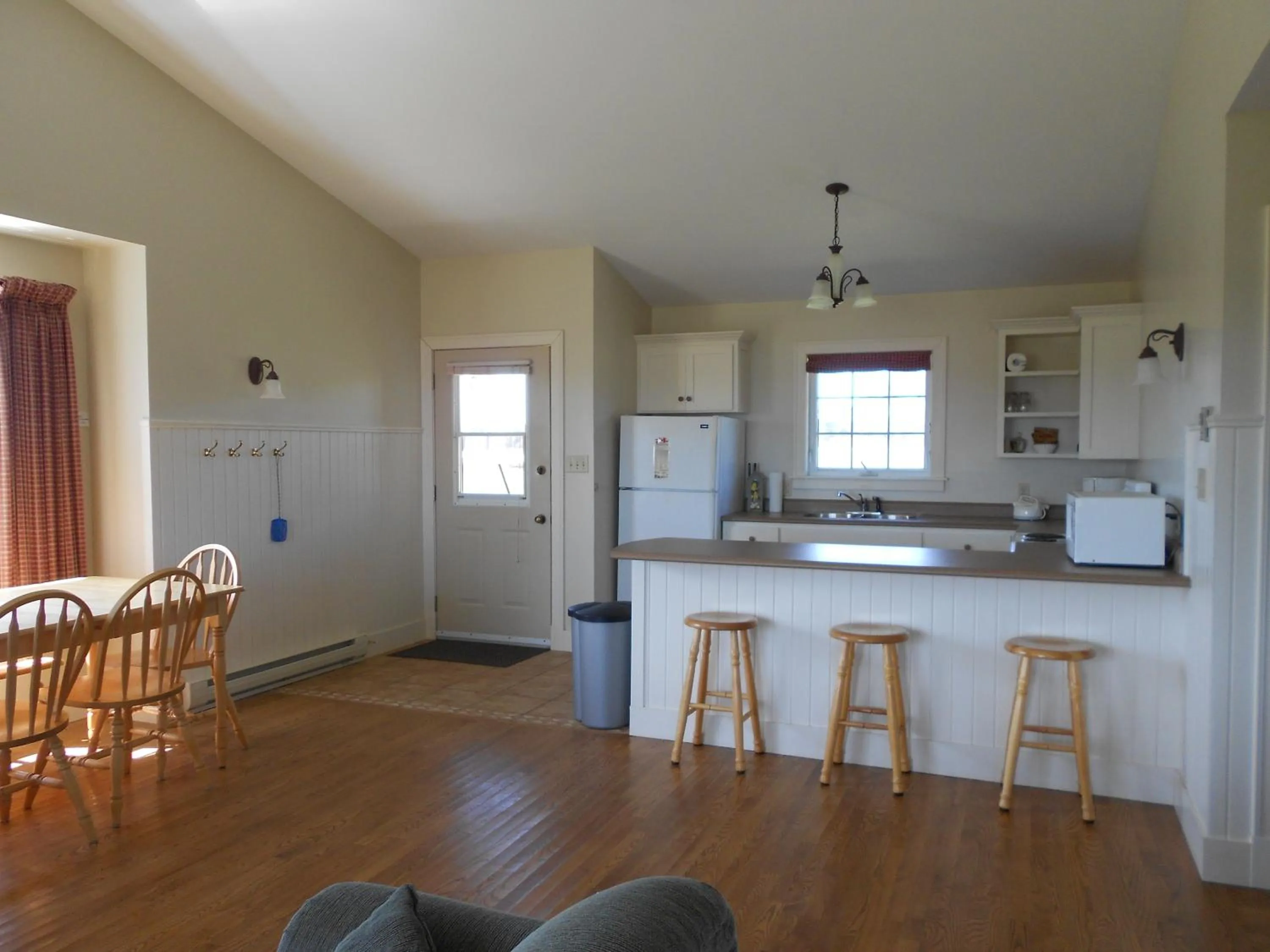 Kitchen or kitchenette in Shaw's Hotel & Cottages