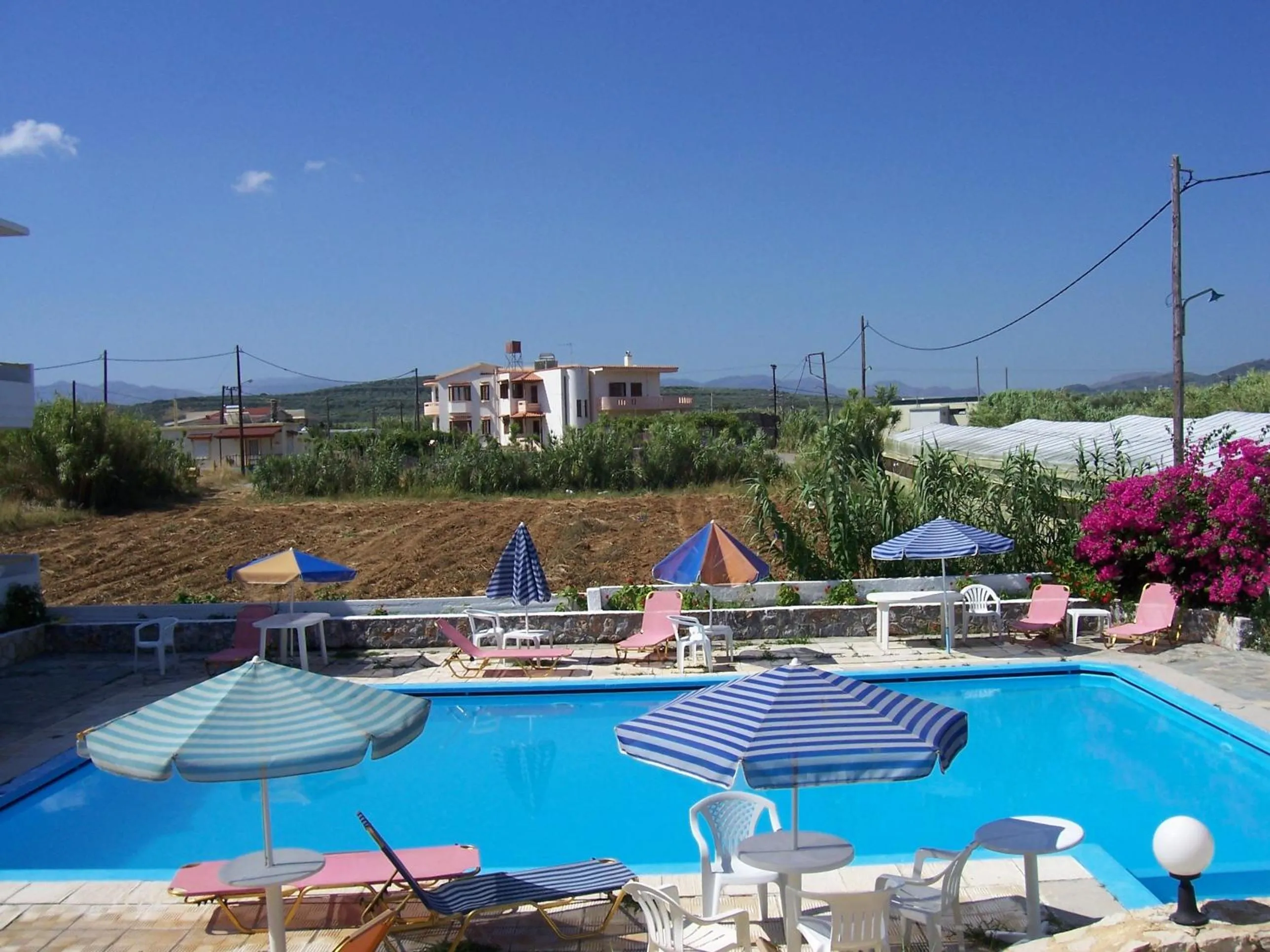 Swimming pool in Karmi Apartments