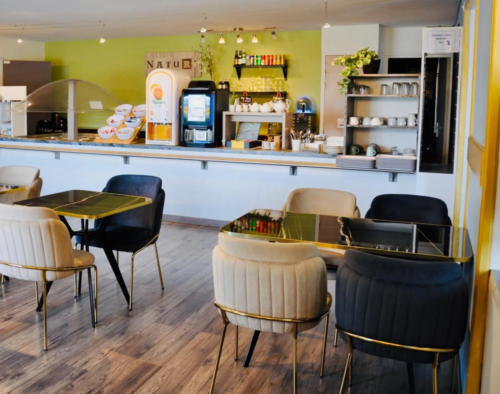 Breakfast in Kyriad Toulouse Sud - Roques