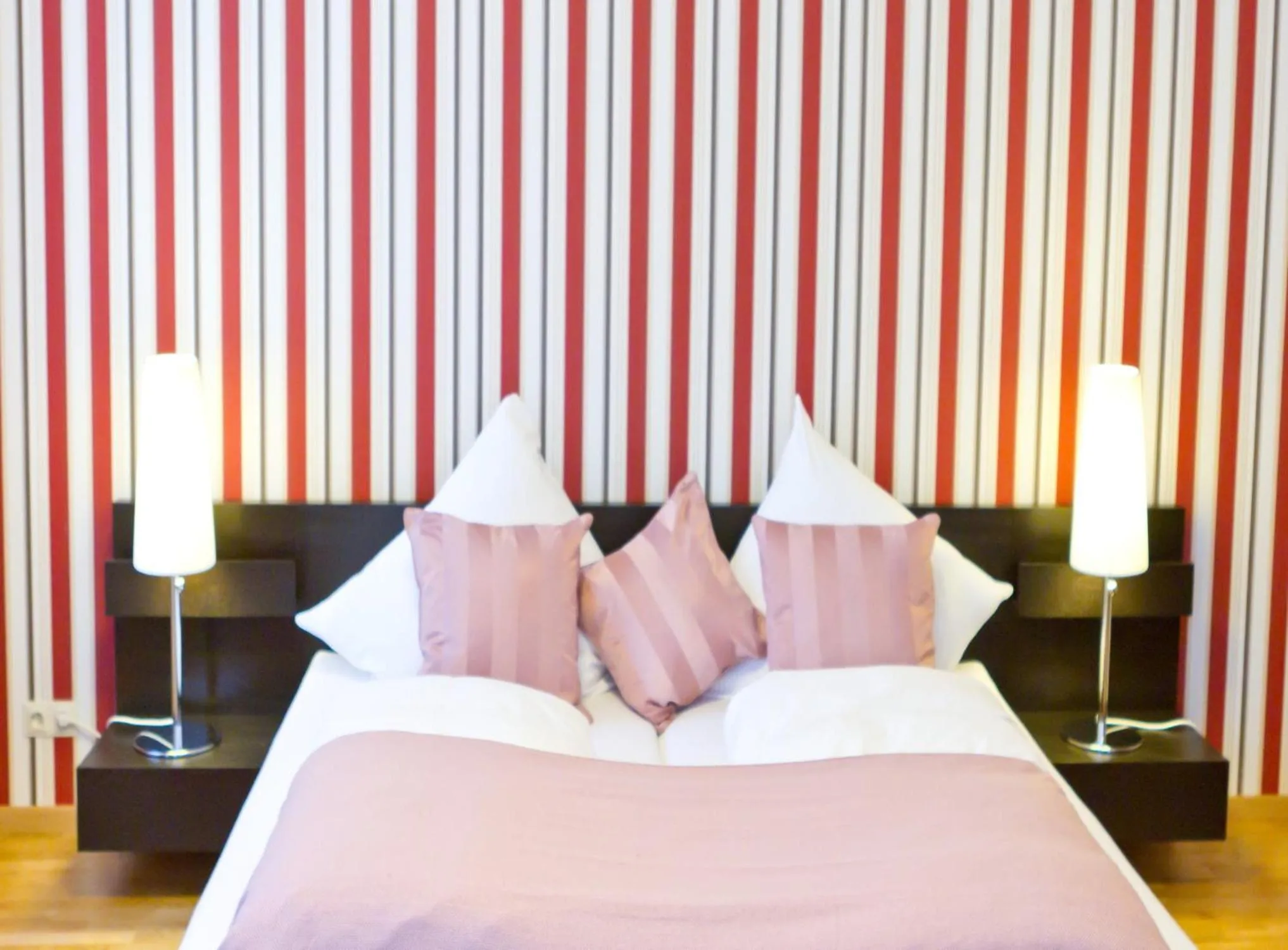 Bedroom, Bed in Suiten Hotel Dependance Laterne