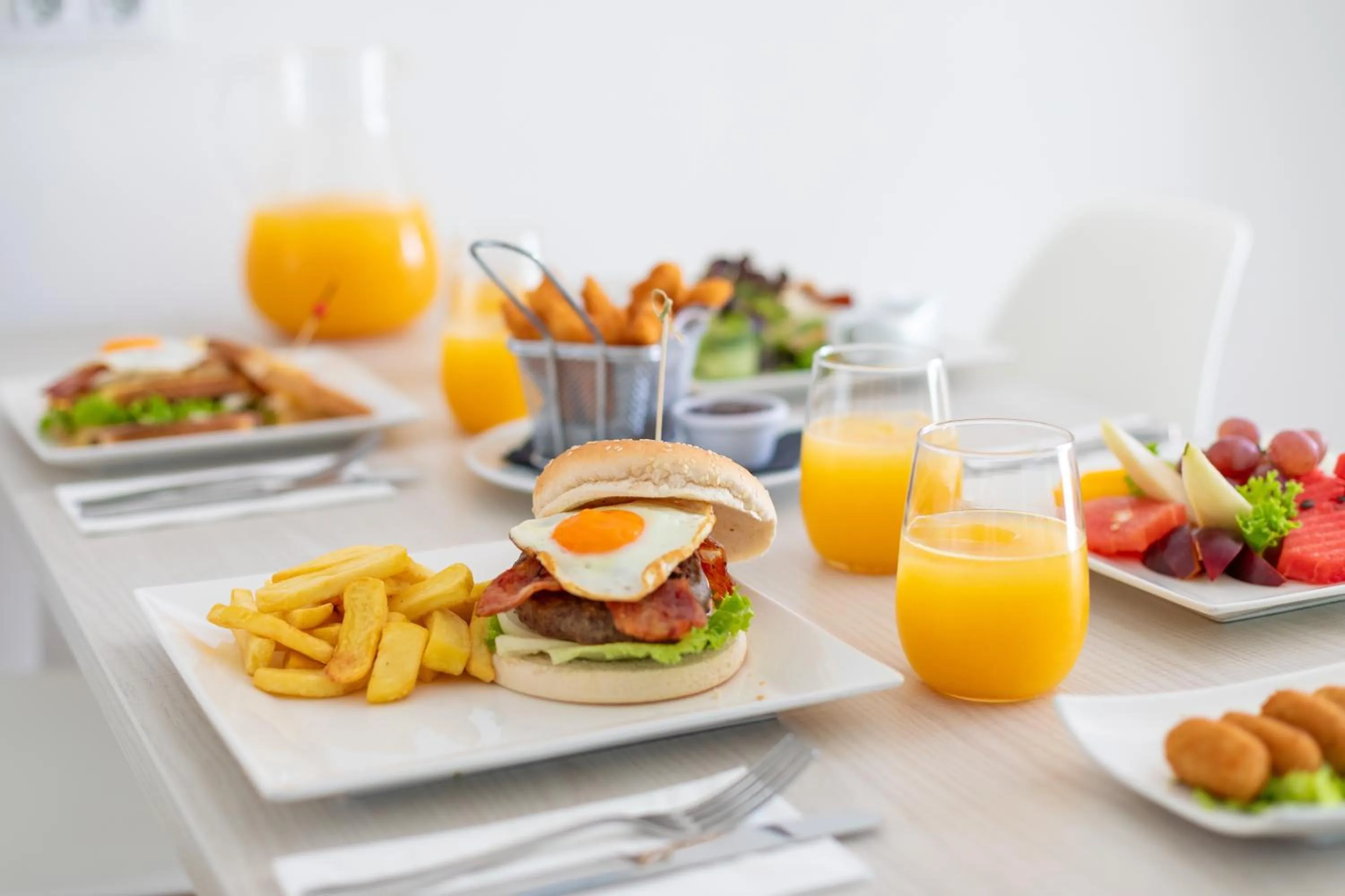 Food and drinks in Hotel Tropical Park