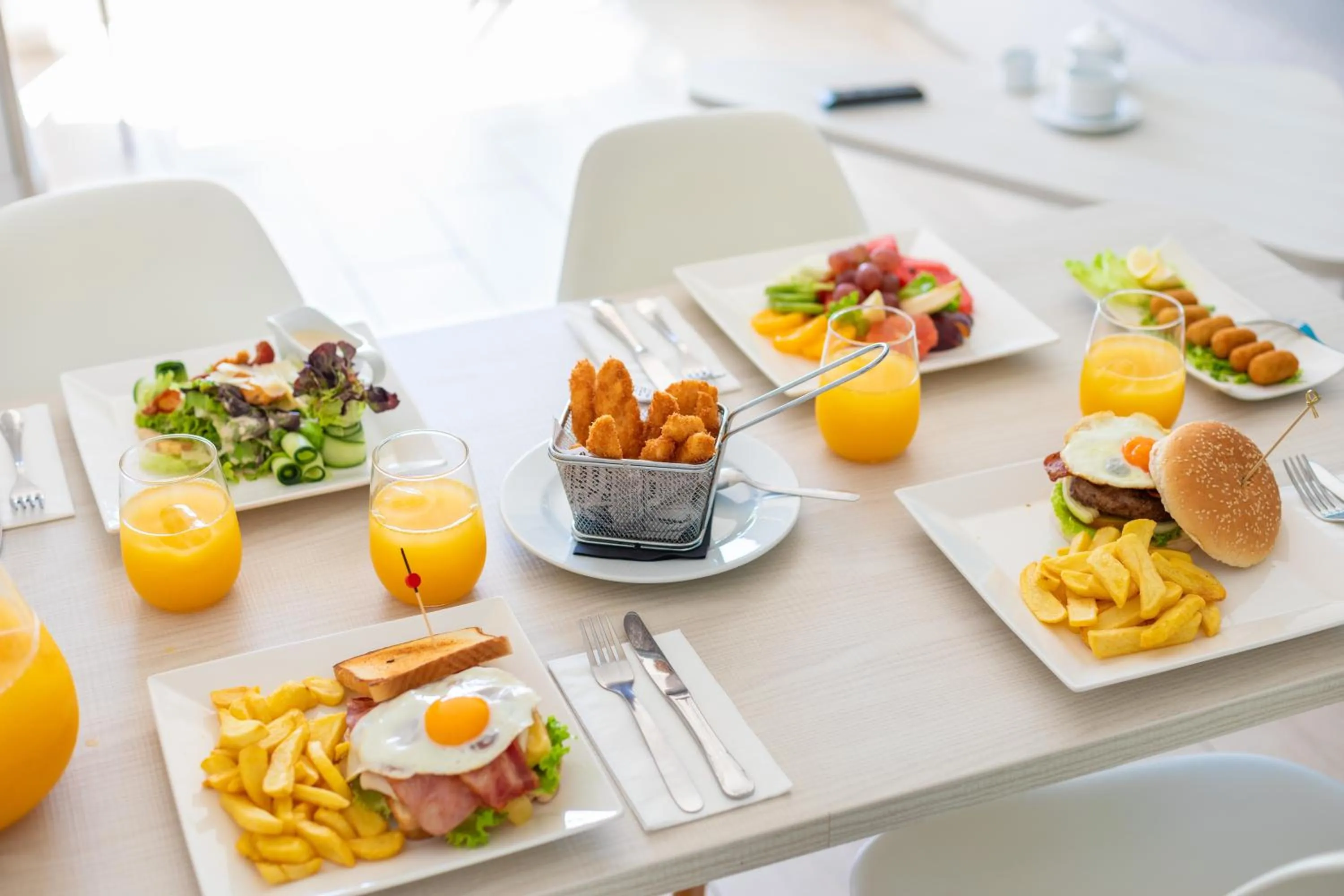 Food and drinks in Hotel Tropical Park