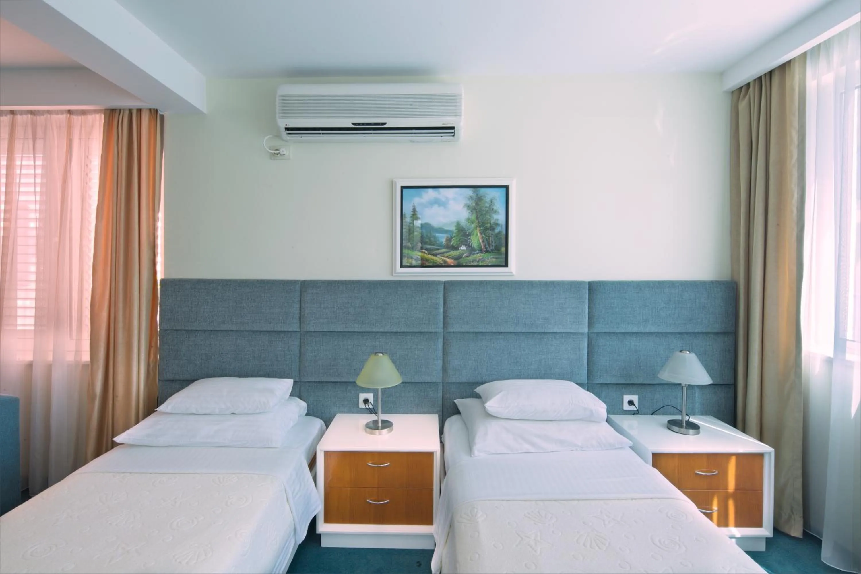 Bed in Hotel Bella Vista