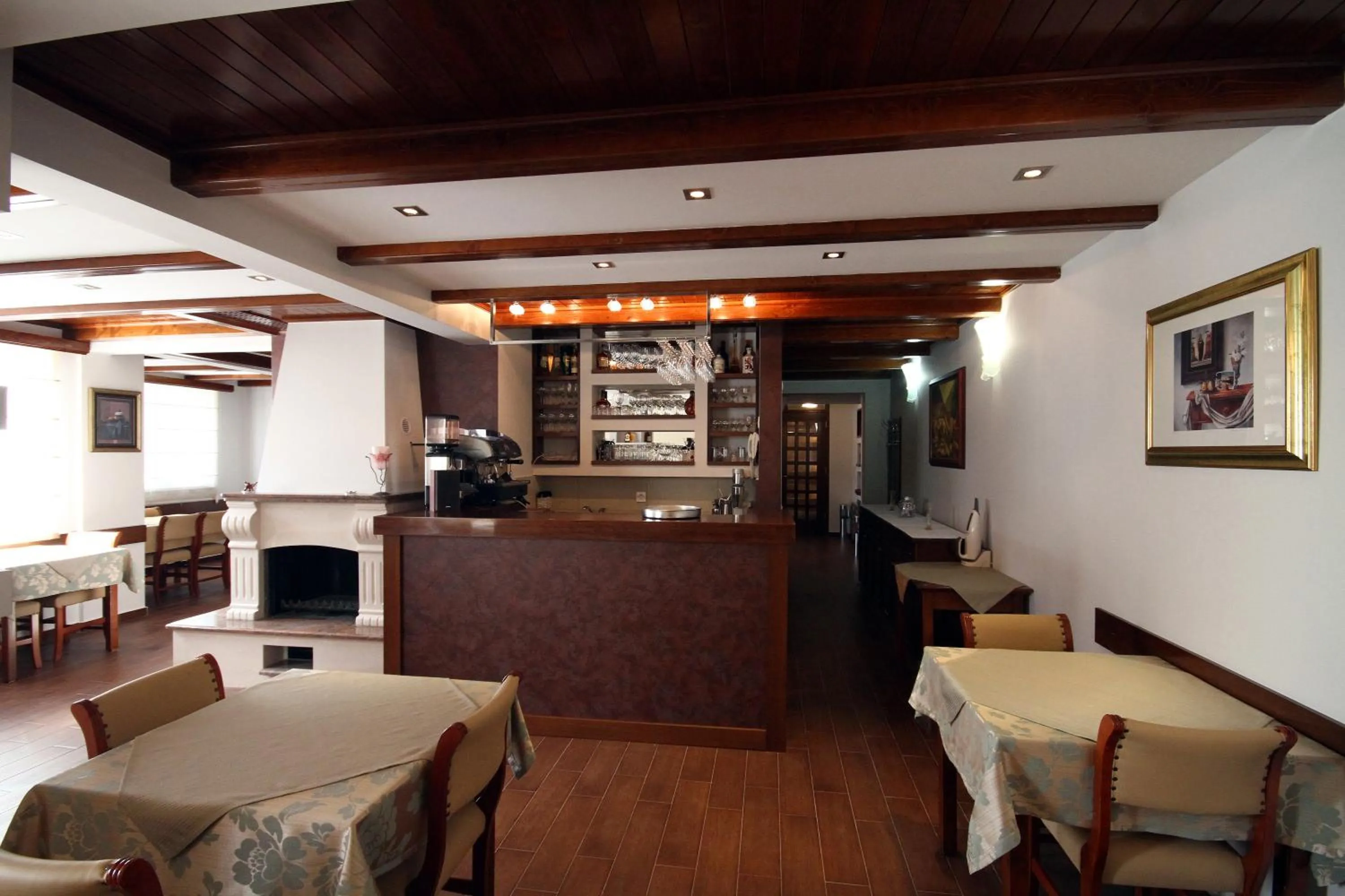 Restaurant/places to eat in Hotel Bella Vista