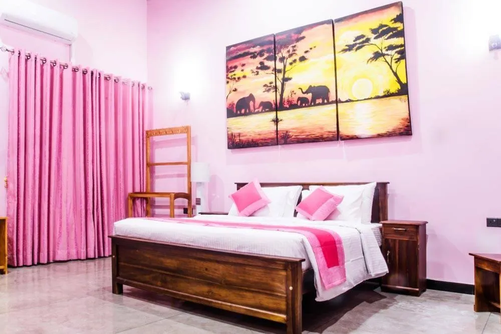 Bed in Man Mountain Villa