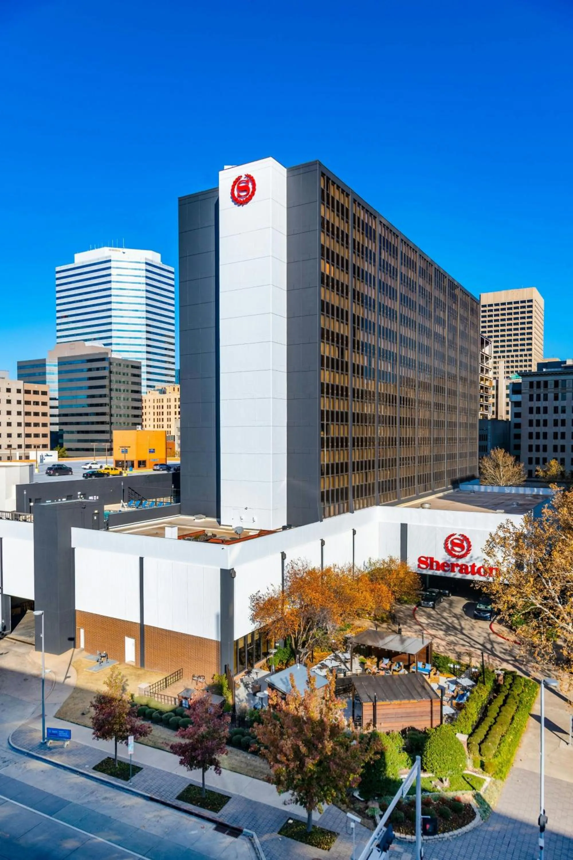 Property building in Sheraton Oklahoma City Downtown Hotel