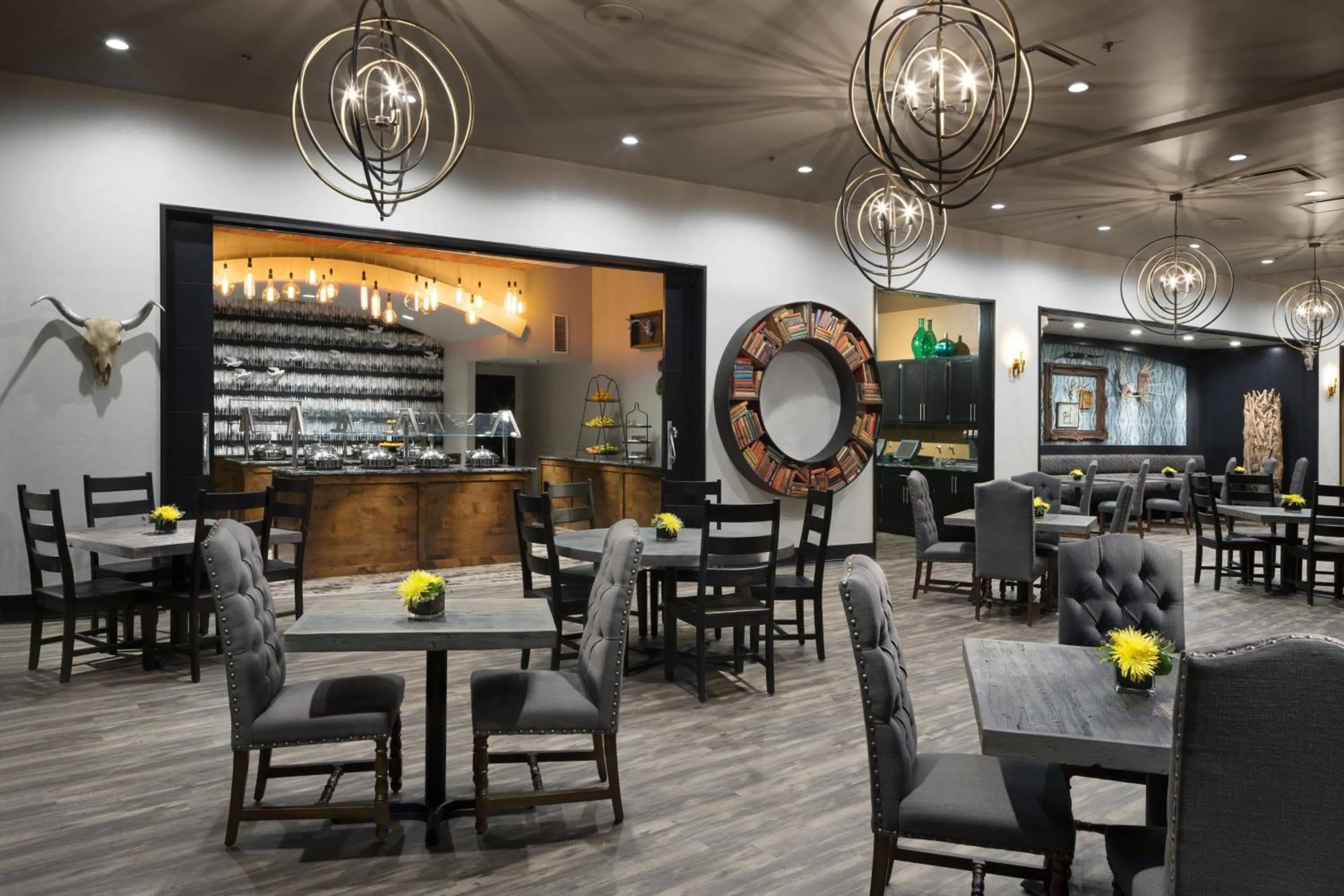 Restaurant/places to eat in Sheraton Oklahoma City Downtown Hotel