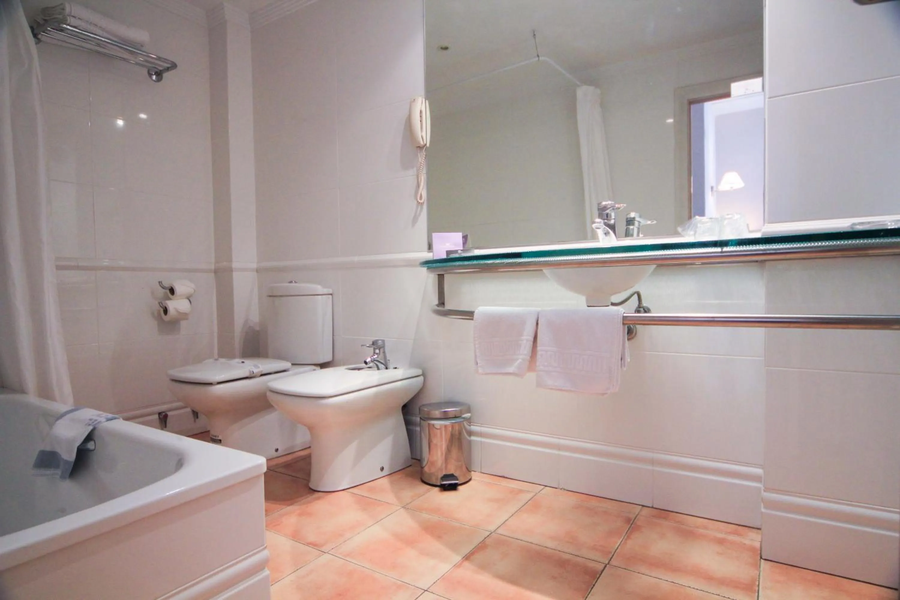 Bathroom in Hotel Virrey