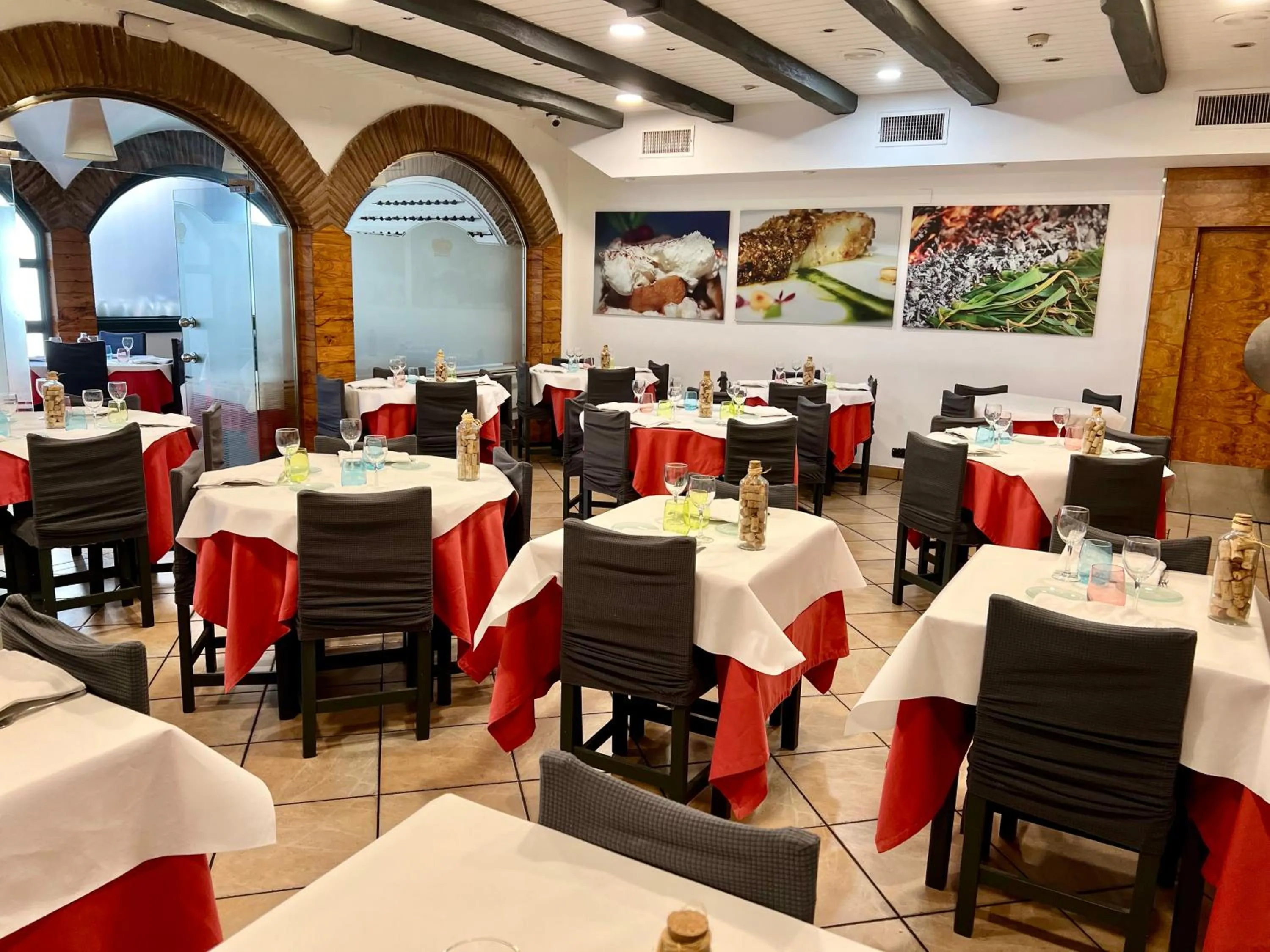 Restaurant/places to eat in Hotel Virrey