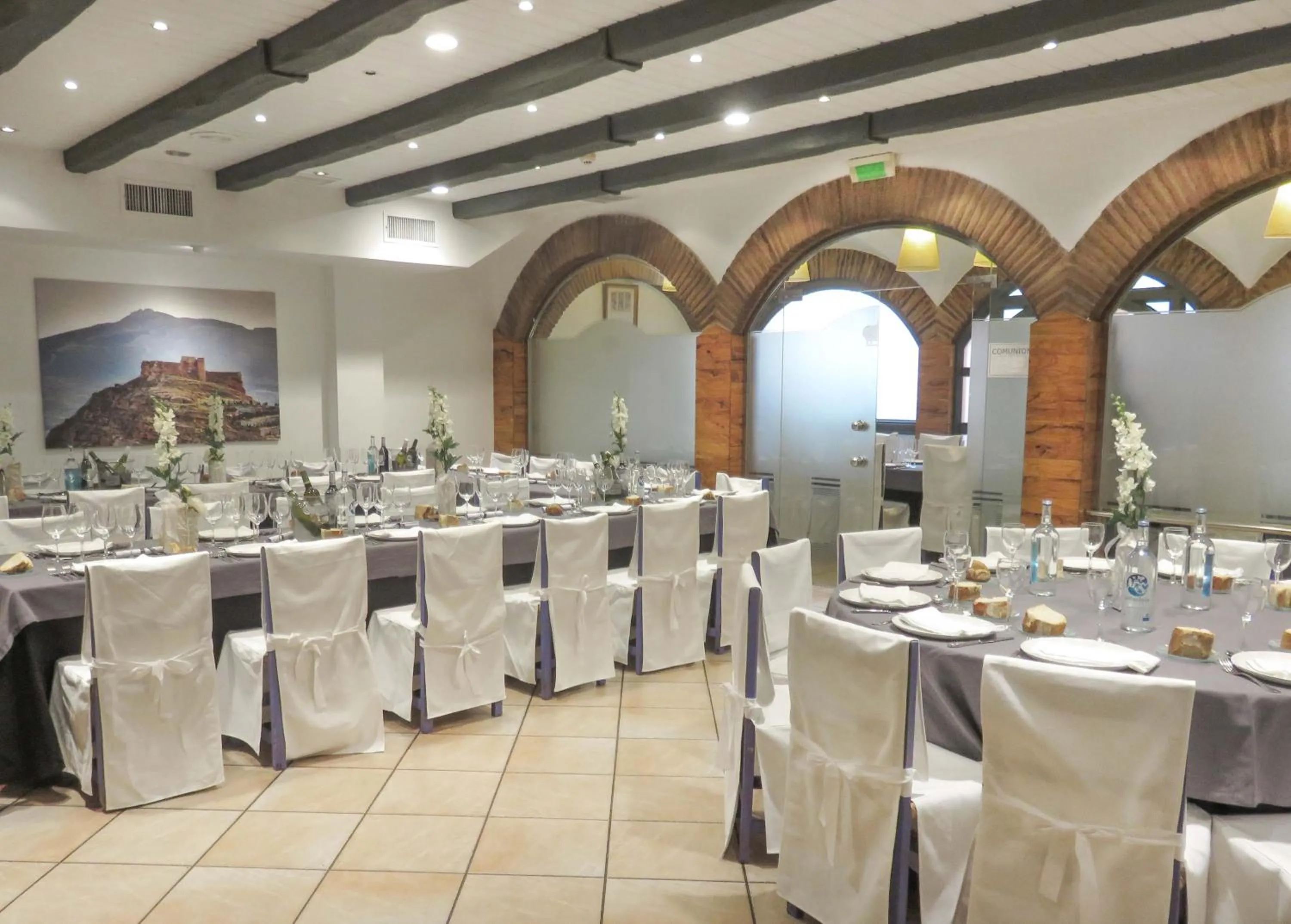 Restaurant/places to eat in Hotel Virrey