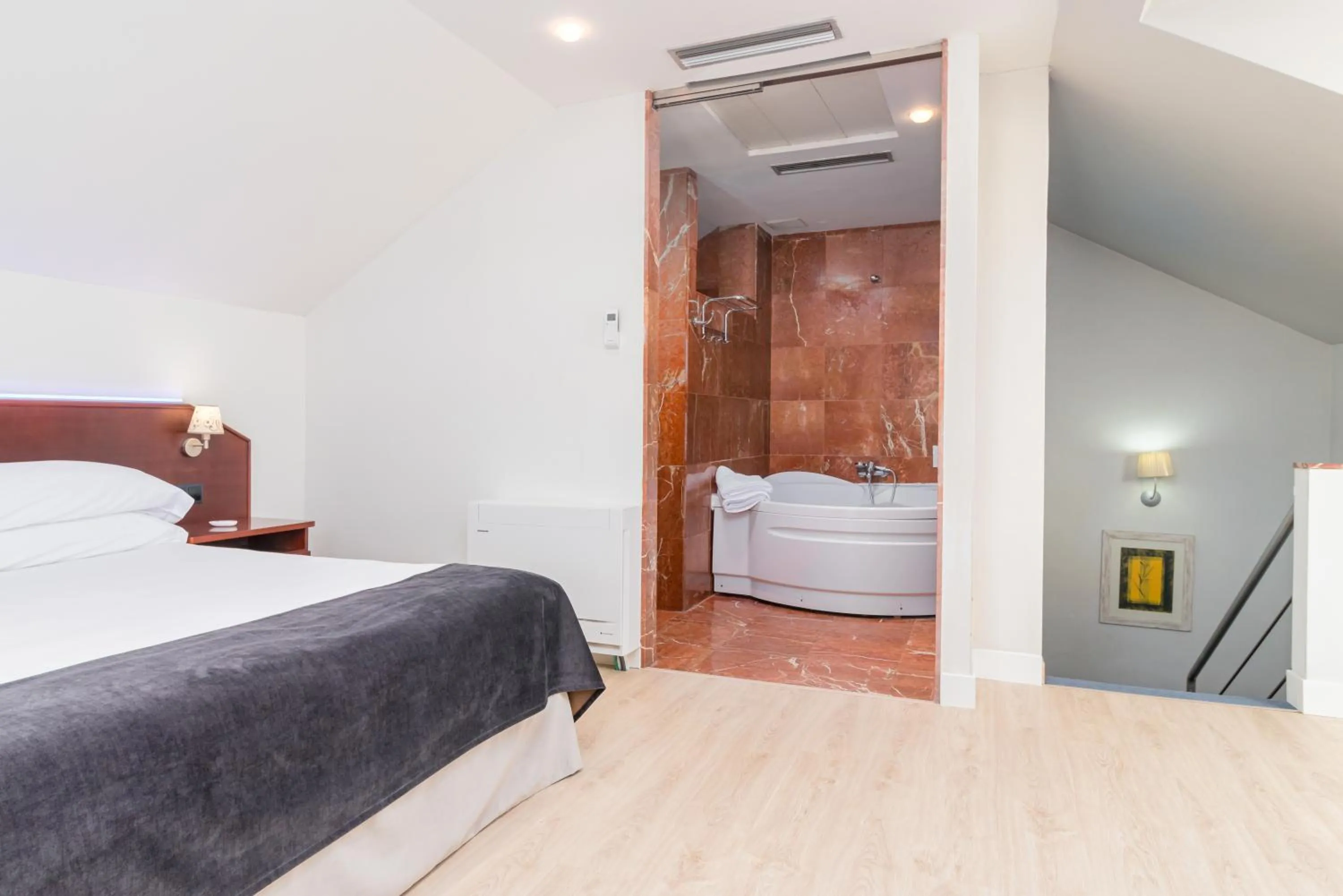 Bedroom, Bed in Hotel Milagros Golf