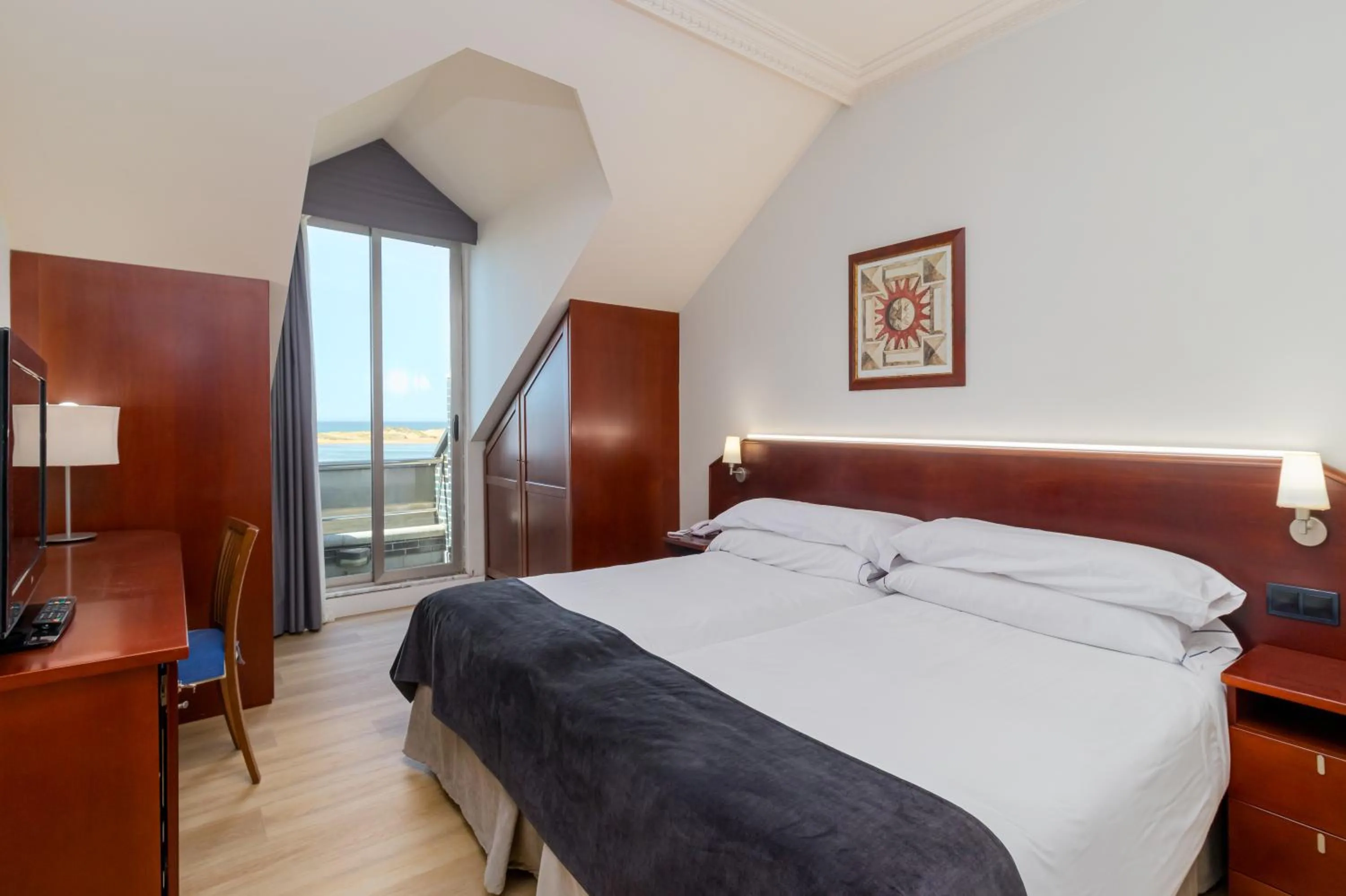 Photo of the whole room, Bed in Hotel Milagros Golf