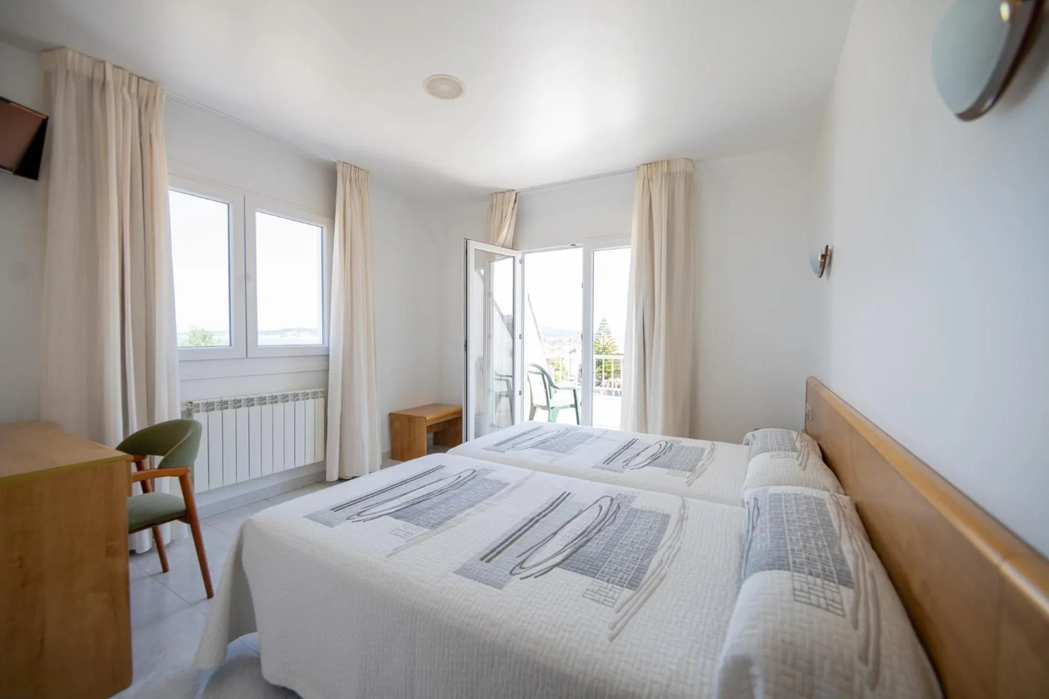 Bed in Hotel Paraimo