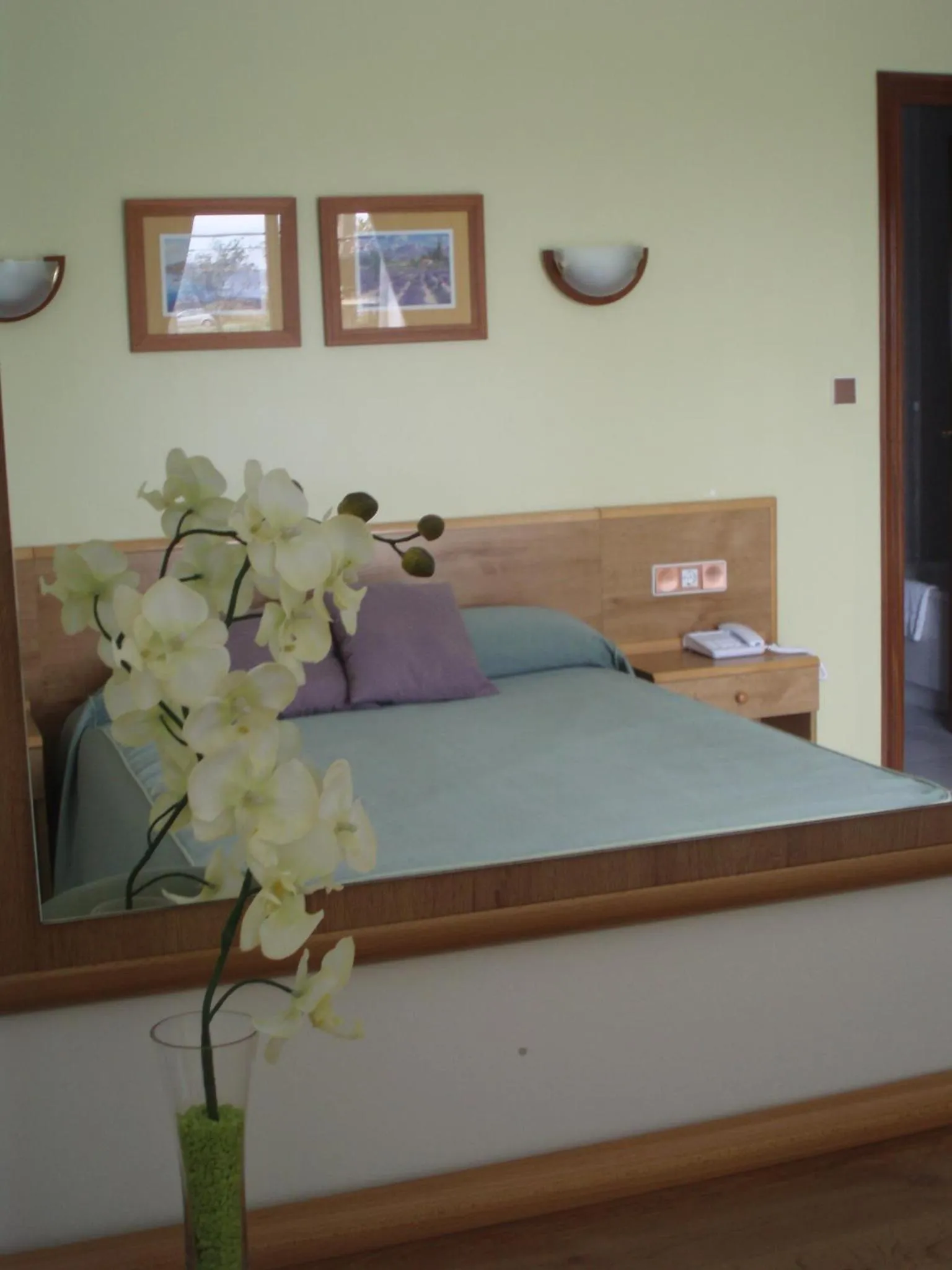 Photo of the whole room, Bed in Hotel Paraimo