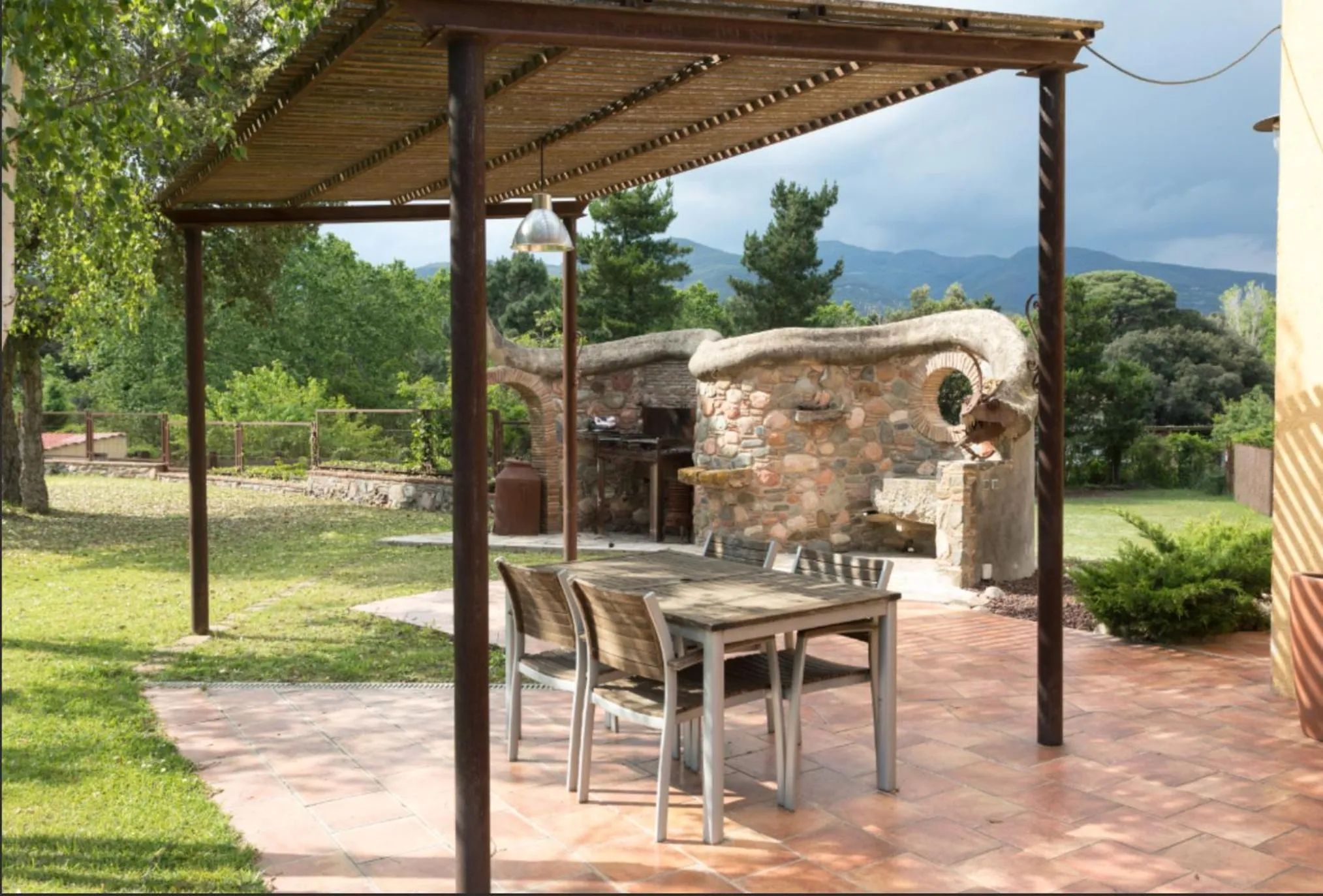 Garden in Masia Can Bachs