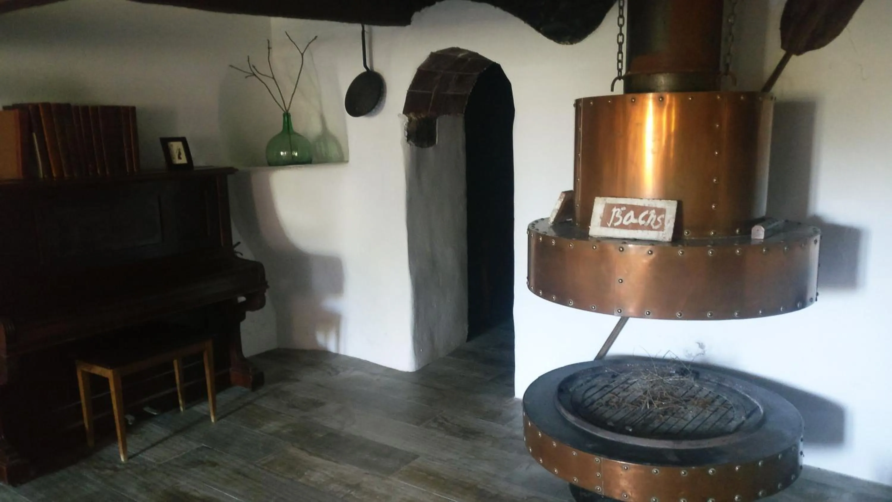 Living room in Masia Can Bachs