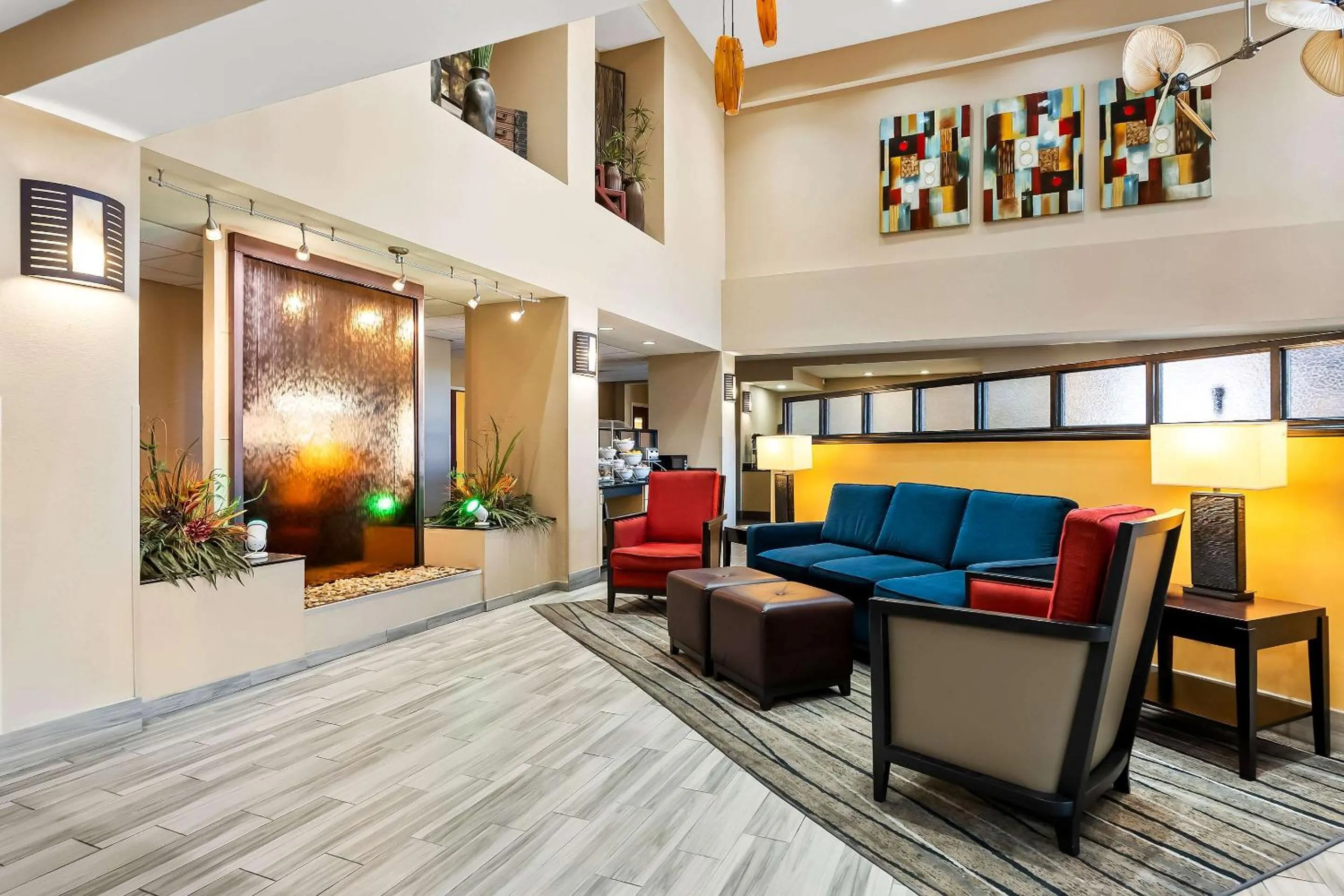 Lobby or reception in Comfort Suites Panama City near Tyndall AFB