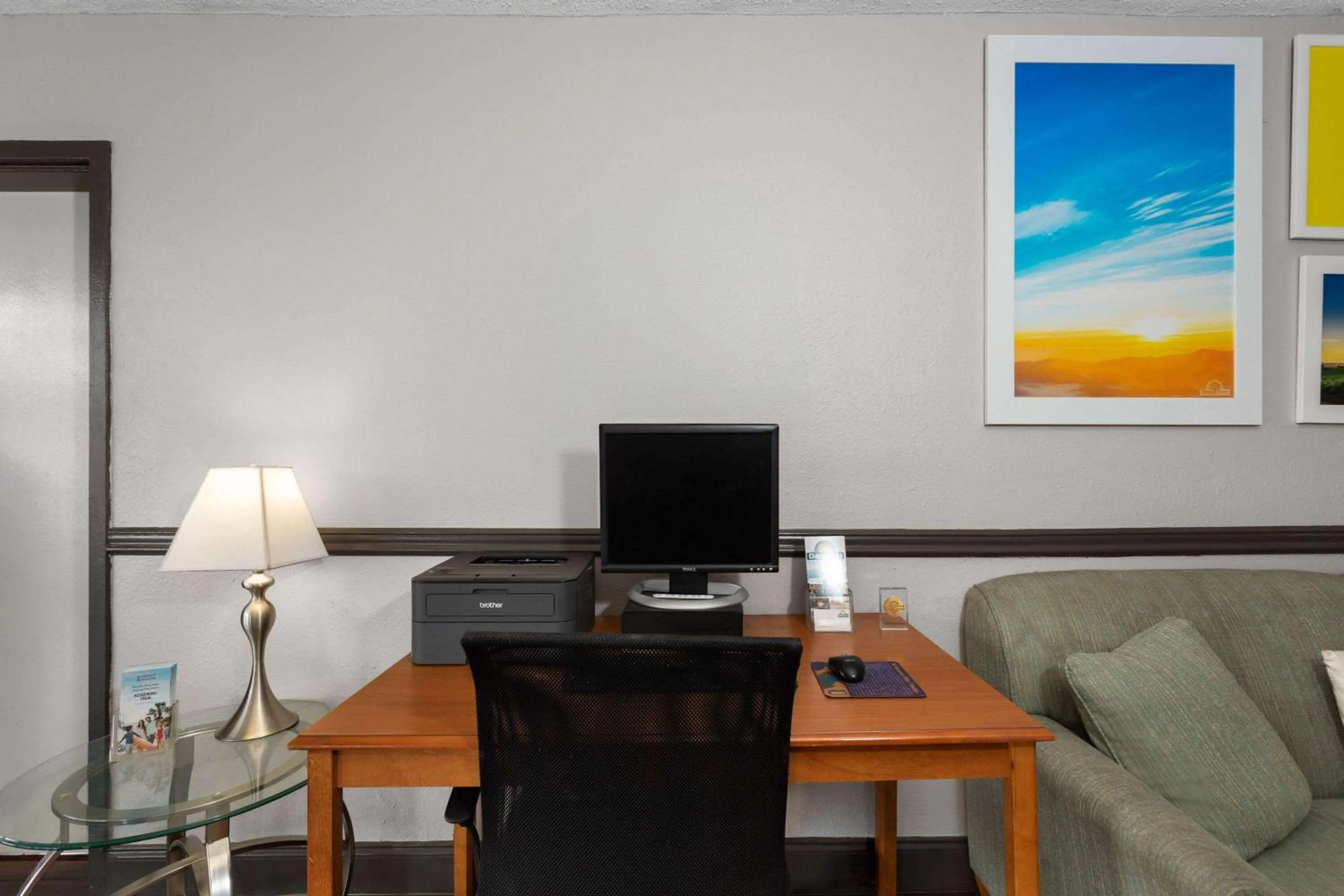 Business facilities in Days Inn by Wyndham Wildwood I-75