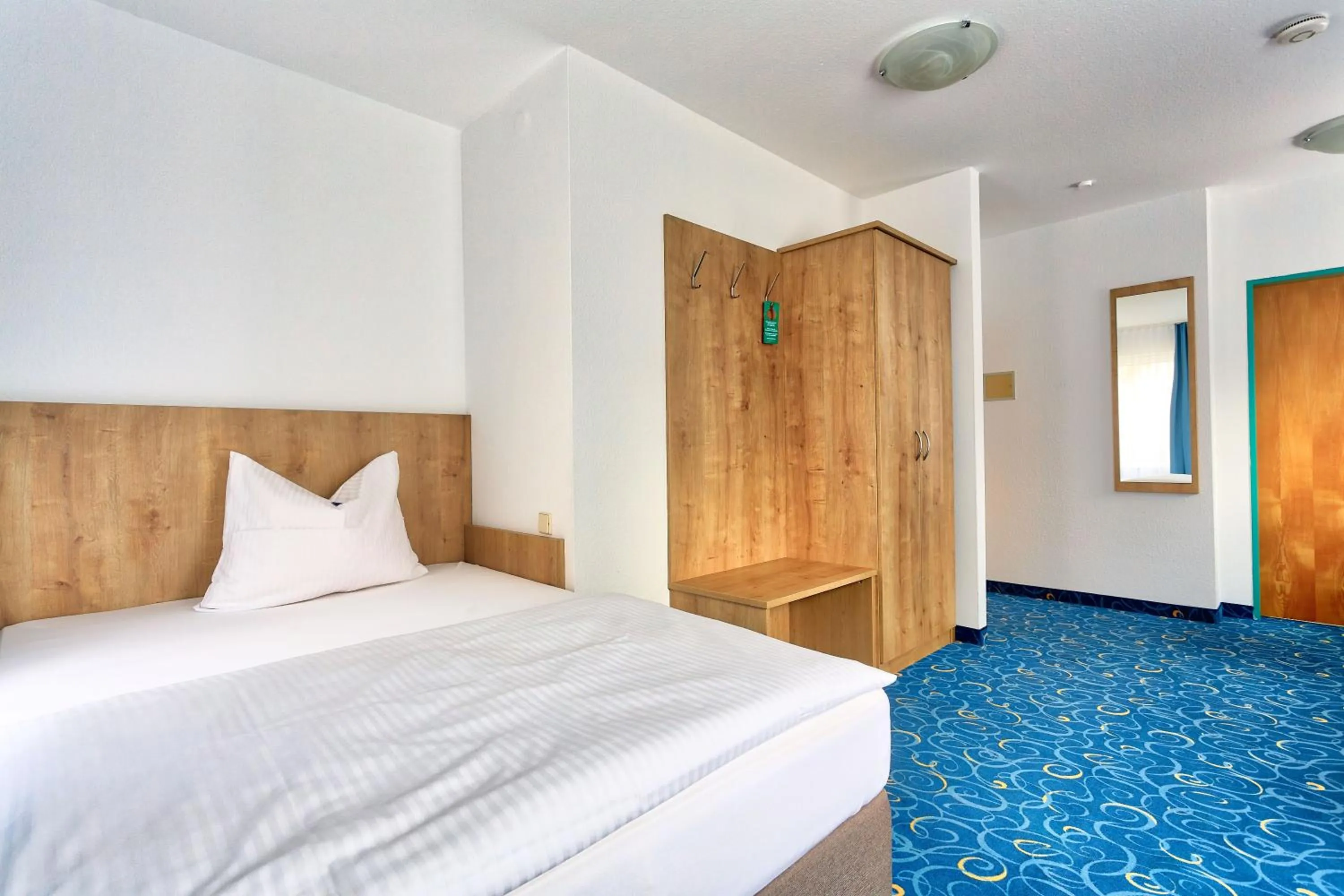 Photo of the whole room, Bed in Appartis - Hotel am Stadtpark