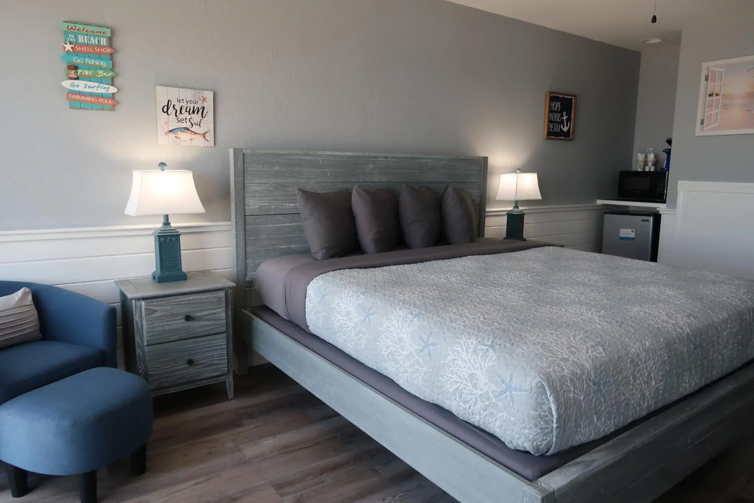 Sound Front King in The Inn at Corolla Sound Front King in The Inn at Corolla