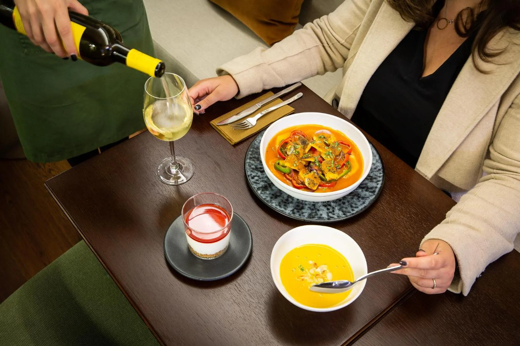 Food and drinks in Gallery Hostel