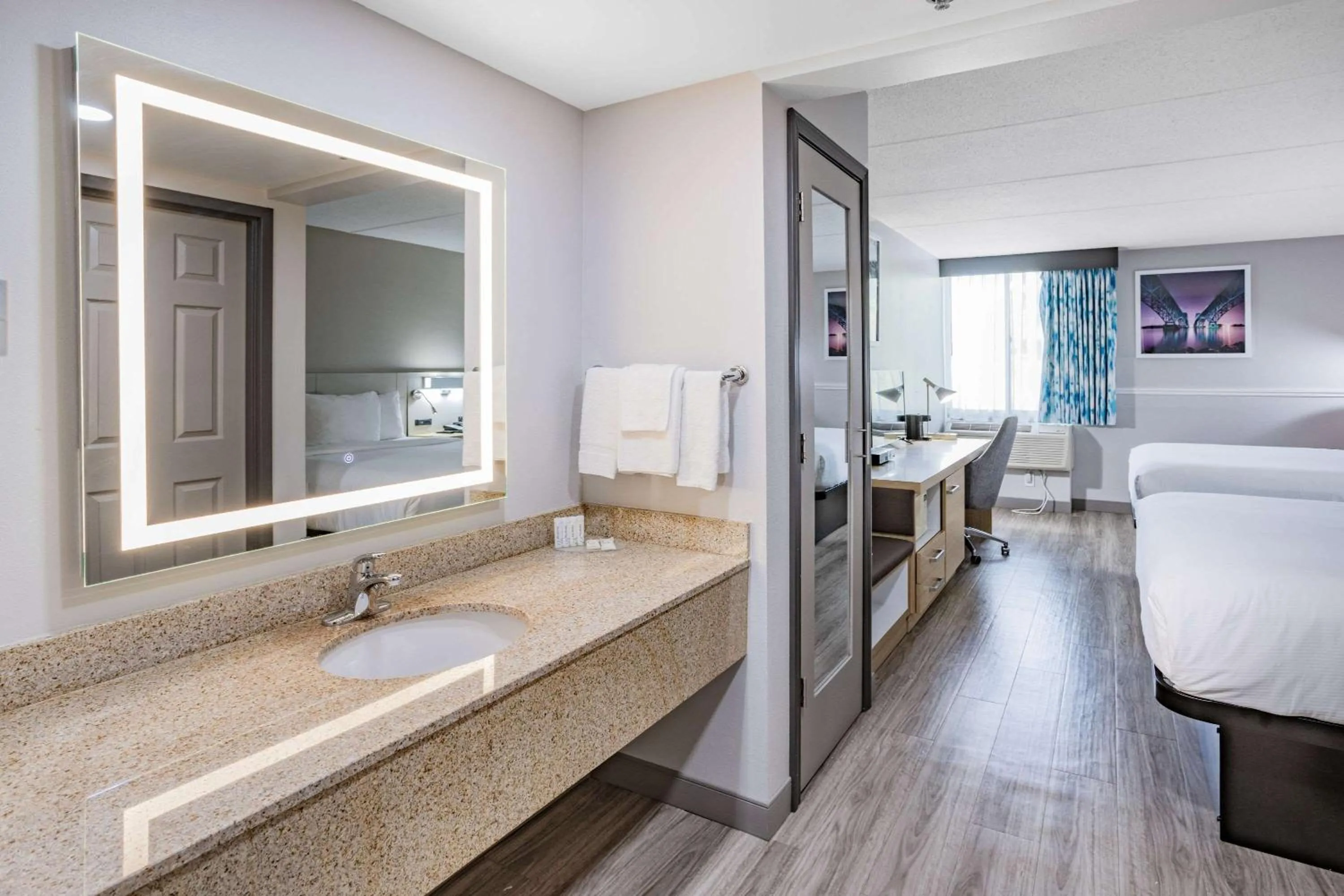 Photo of the whole room, Bed in Wingate by Wyndham Fishkill