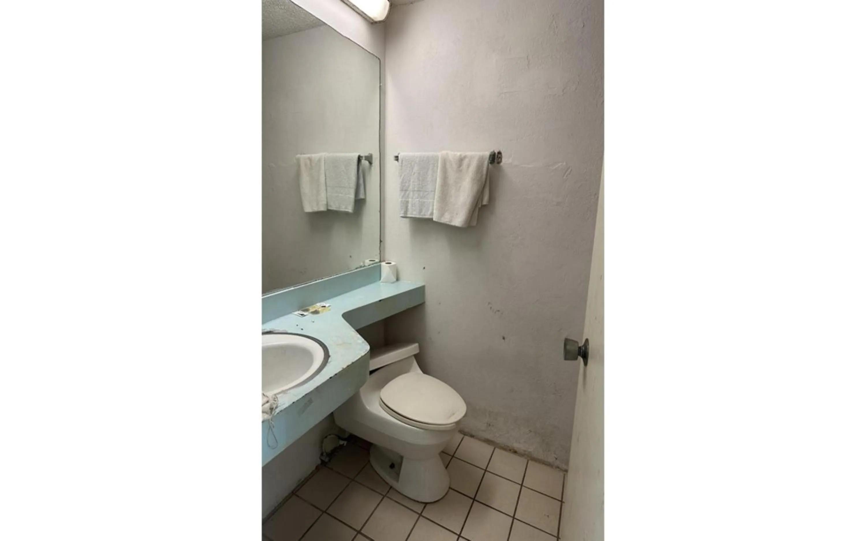 Bathroom in Kampus Inn by Hotel O Gainesville - University Area