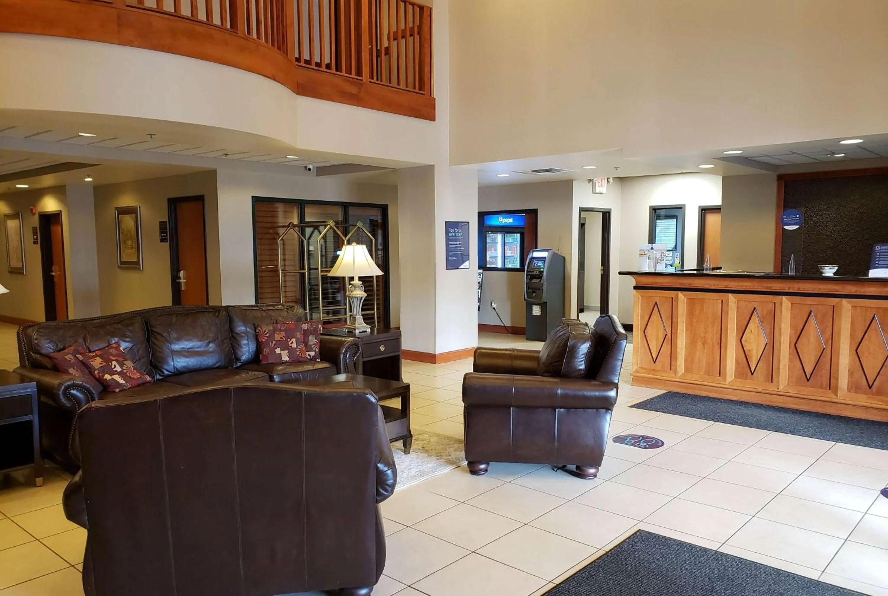 Lobby or reception in Wingate by Wyndham Coon Rapids