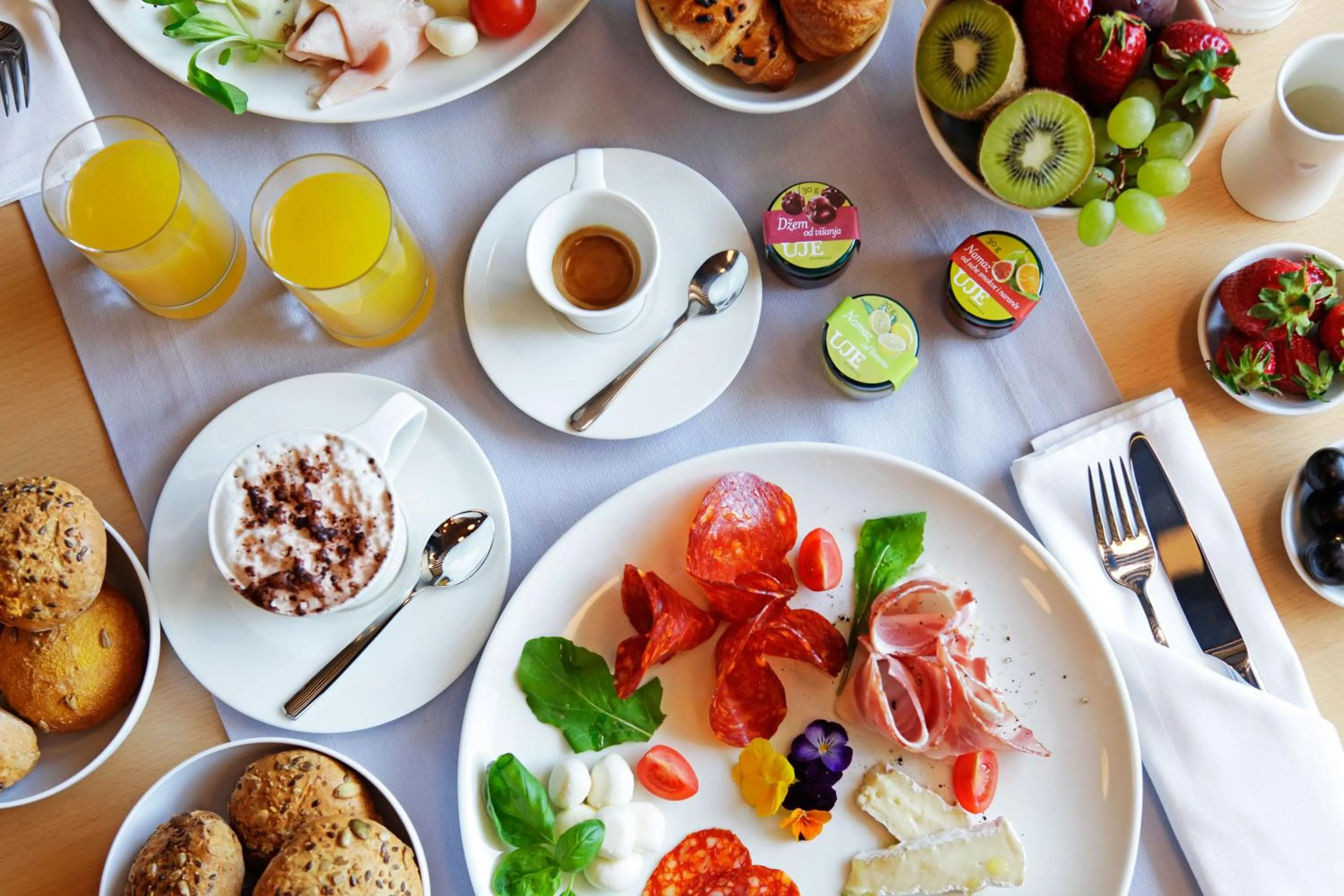 Breakfast in Lifestyle Hotel Vitar - Adults Only