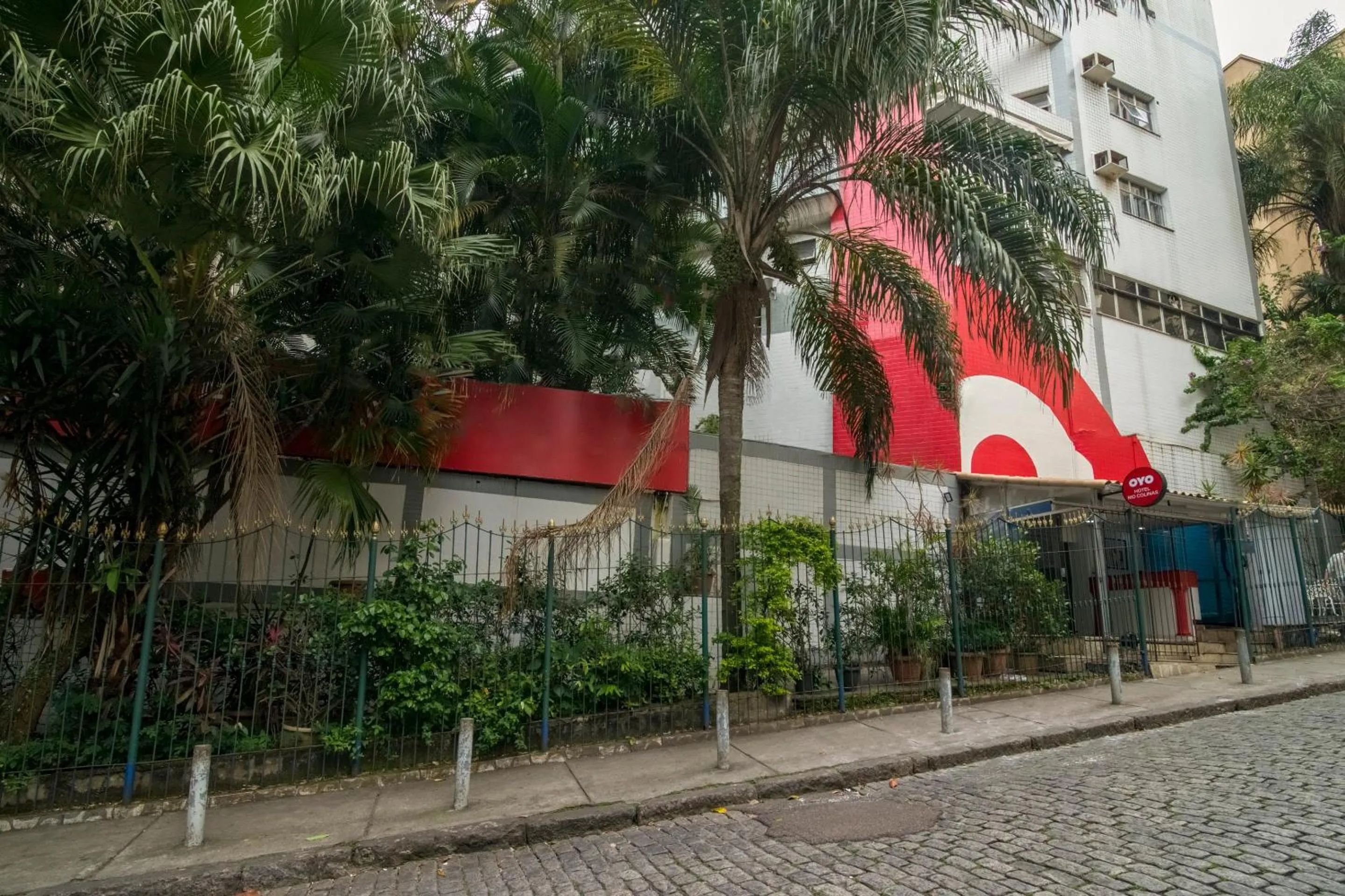 Facade/entrance in OYO Rio Colinas Hotel, Rio de Janeiro