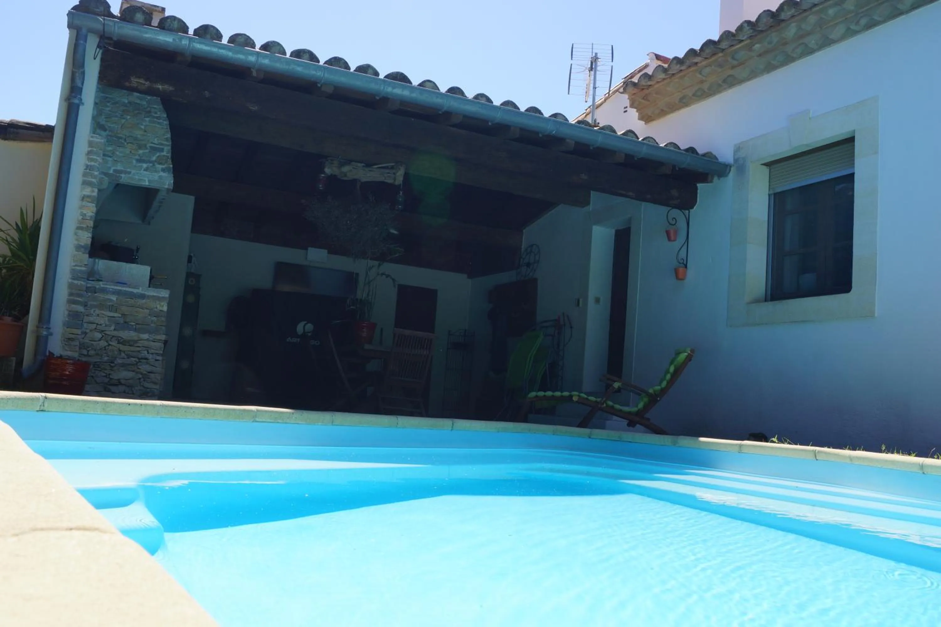 Swimming Pool in Studio au coeur de la petite camargue
