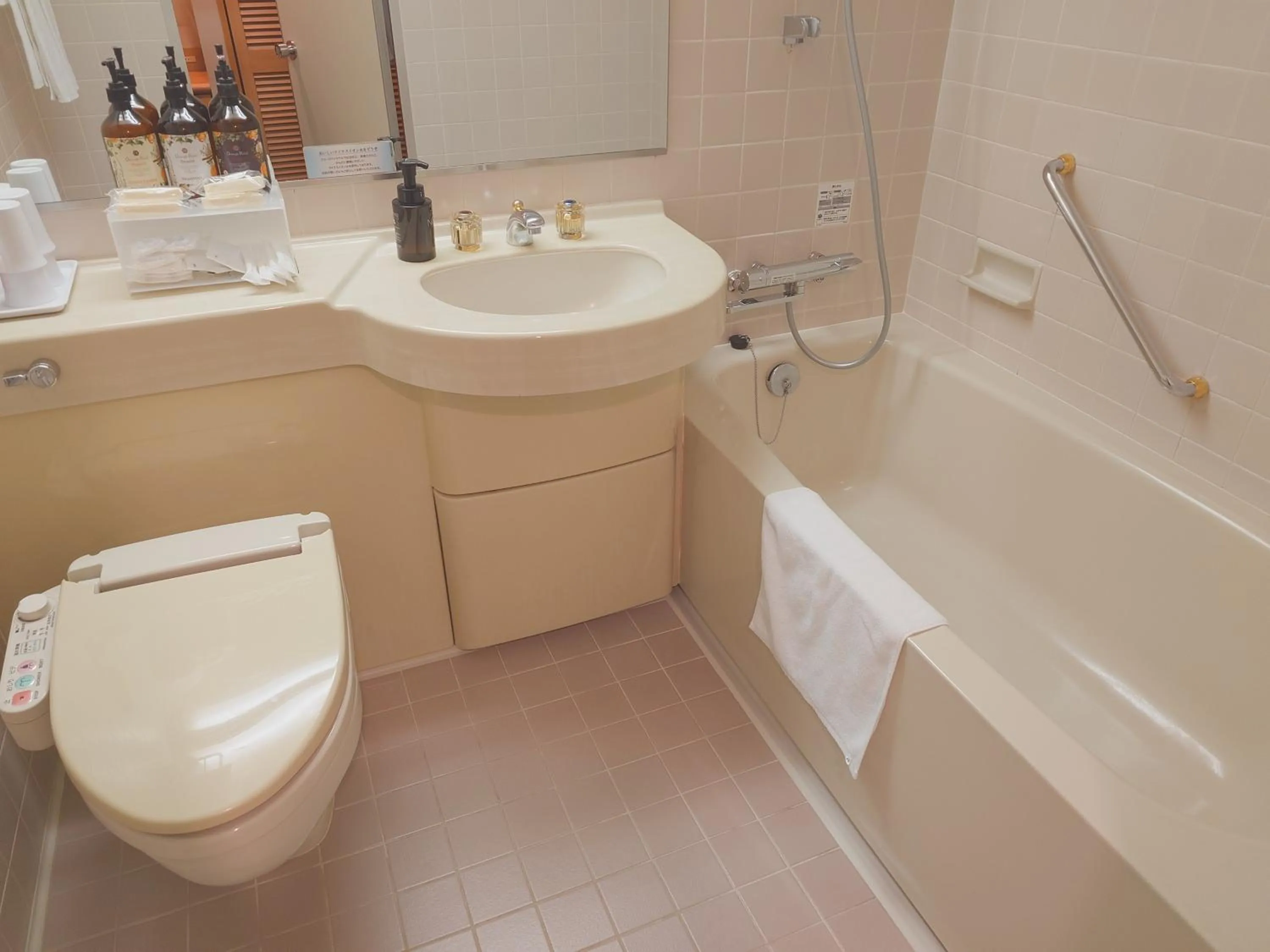 Toilet in Breezbay Hotel Resort and Spa