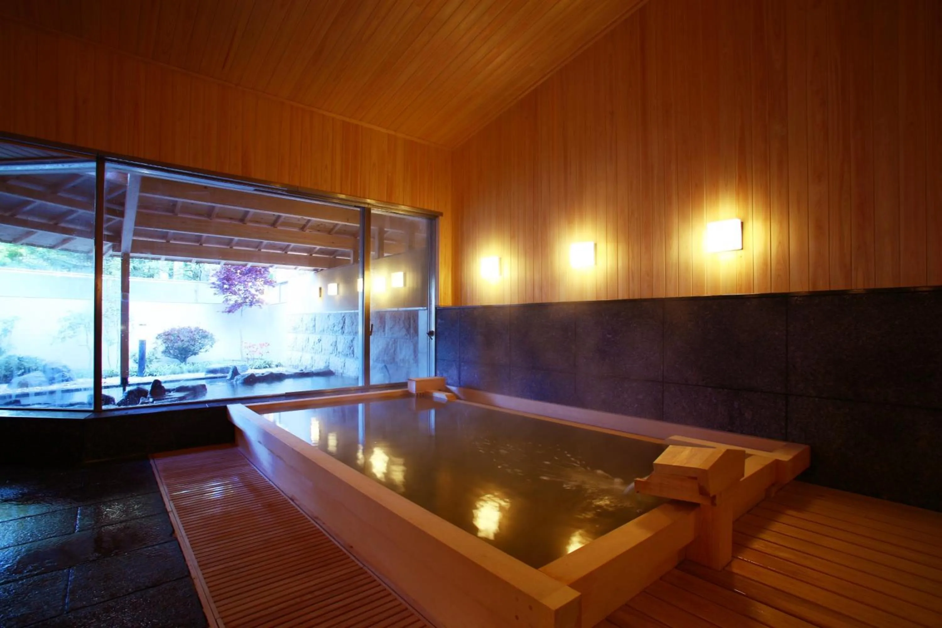 Hot Spring Bath in Suizantei Club Jozankei-Adults Only