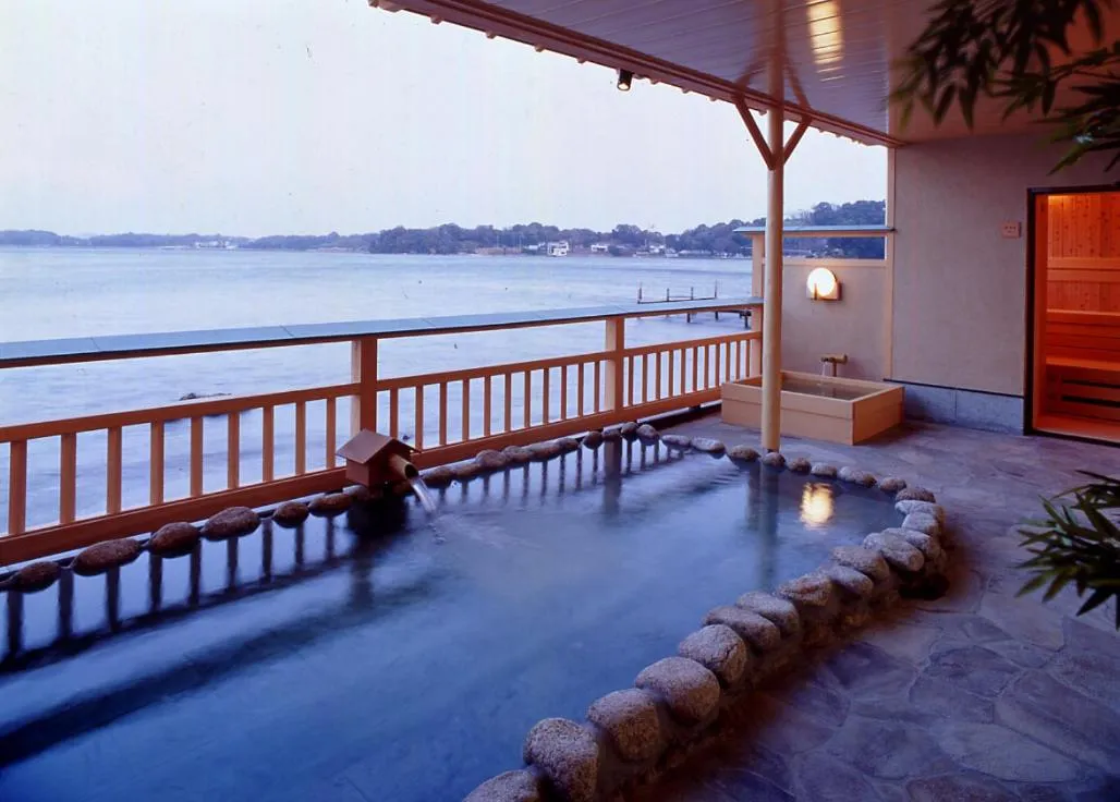 Hot Spring Bath in Hotel Listel Hamanako