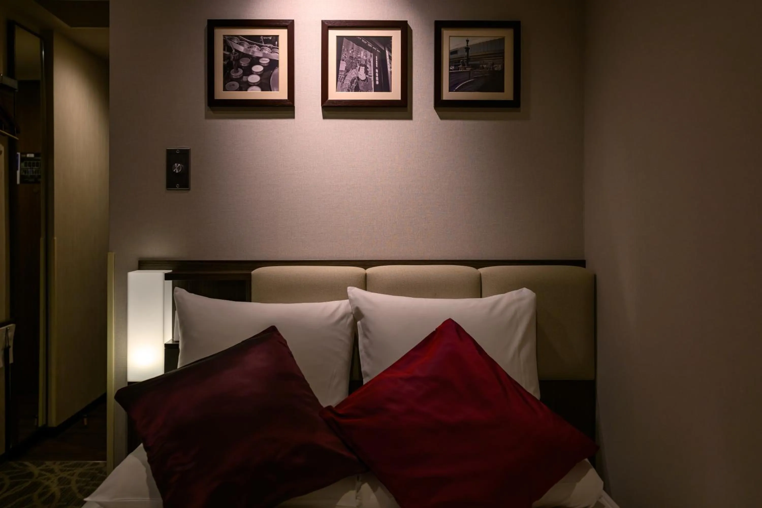 Photo of the whole room, Bed in HOTEL MYSTAYS Ueno East